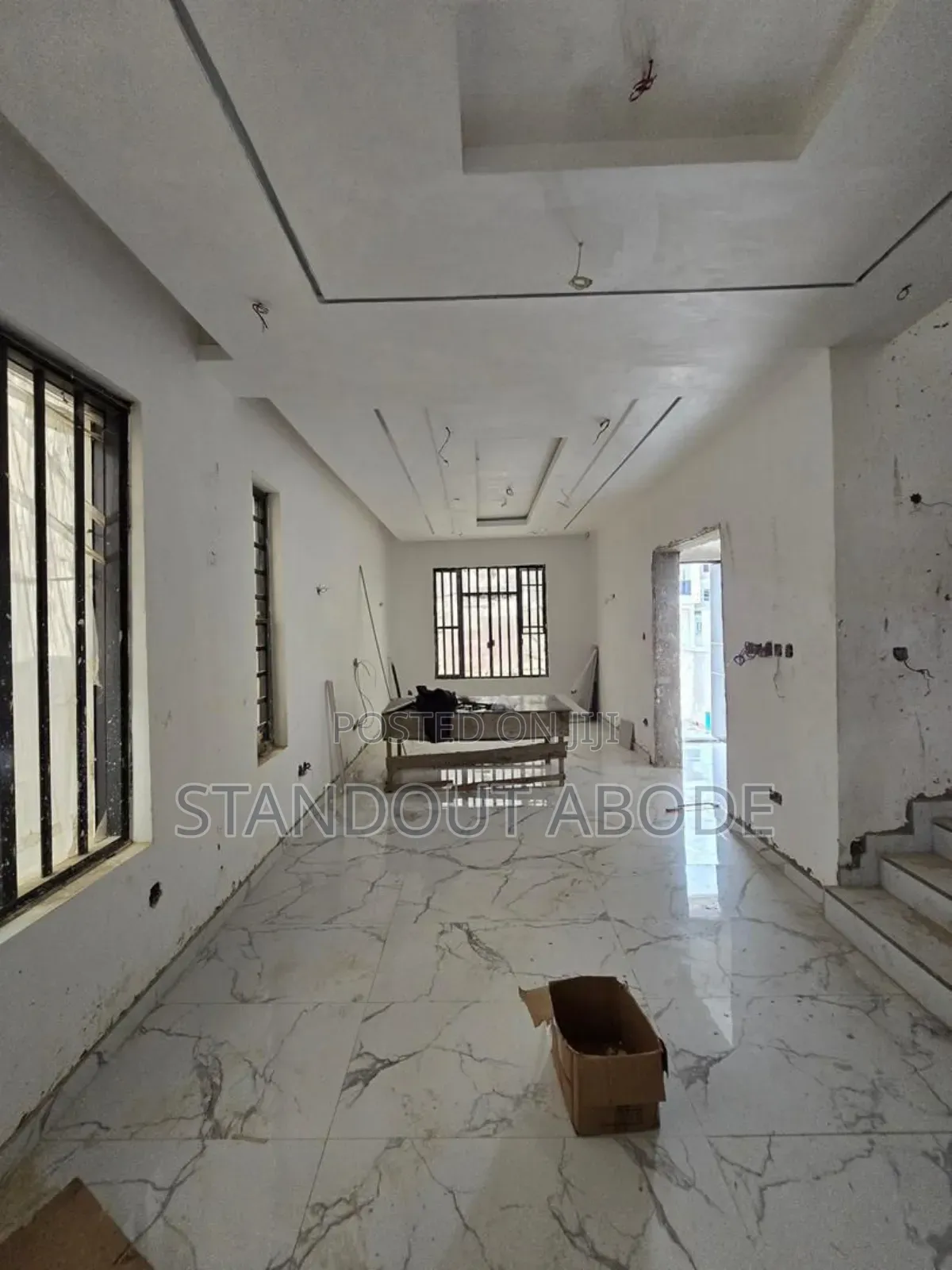 5bdrm Duplex in Inside An Estate, Ikeja for sale in Ikeja
