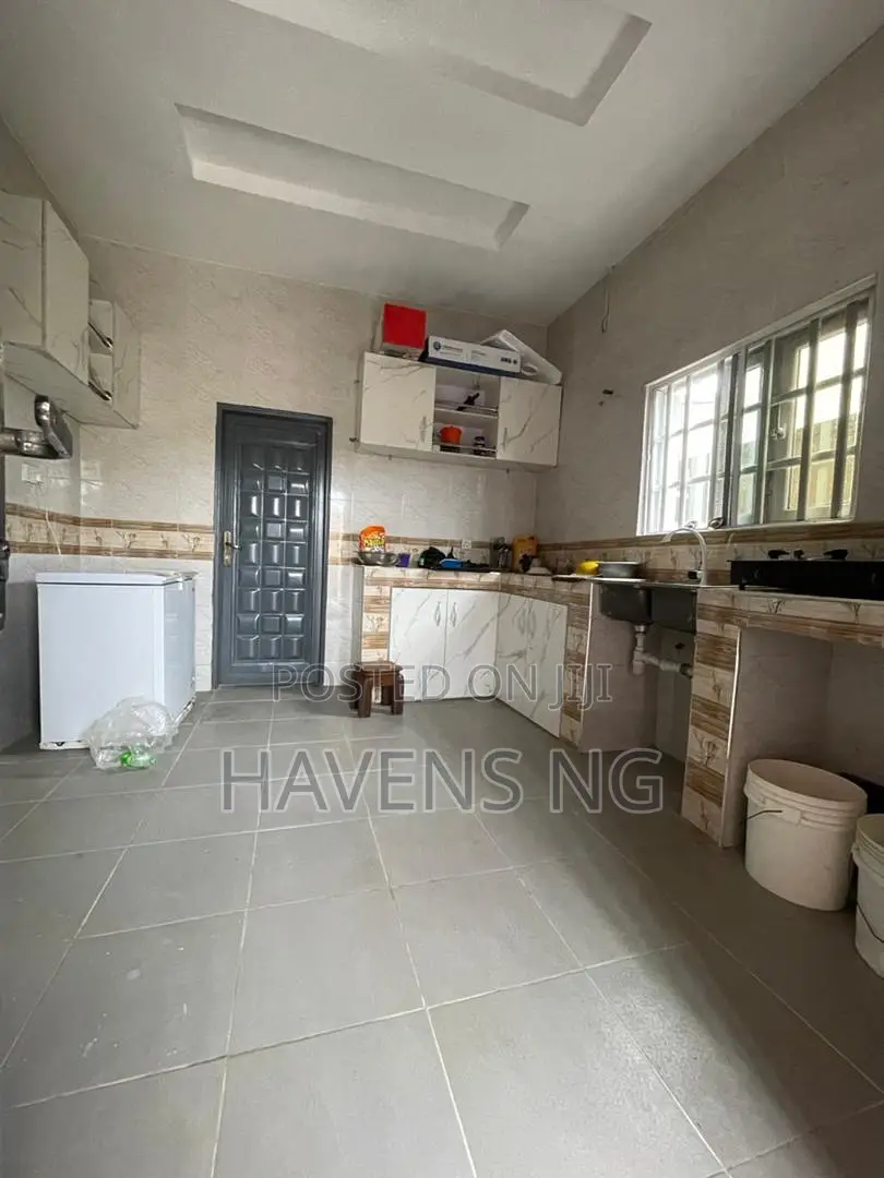 4bdrm Bungalow in Obio-Akpor for sale in Obio-Akpor