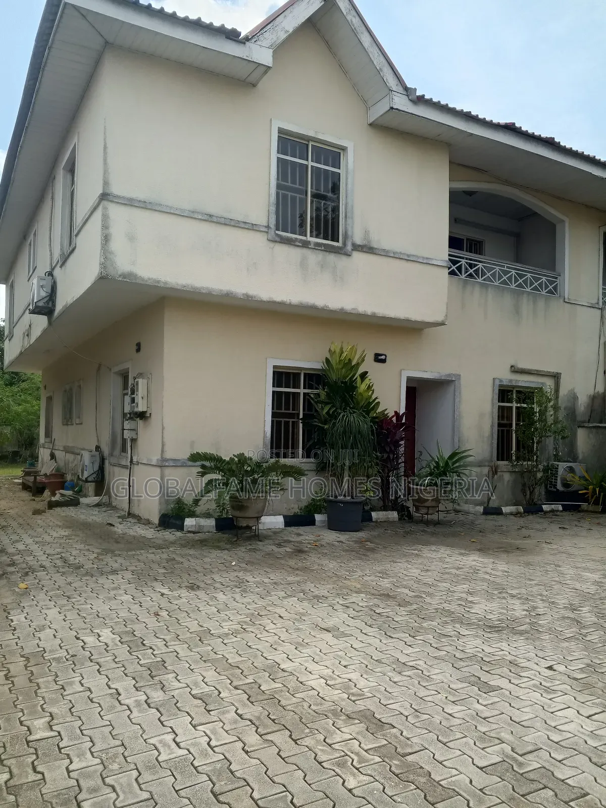 4bdrm Duplex in Crown Estate for sale in Crown Estate