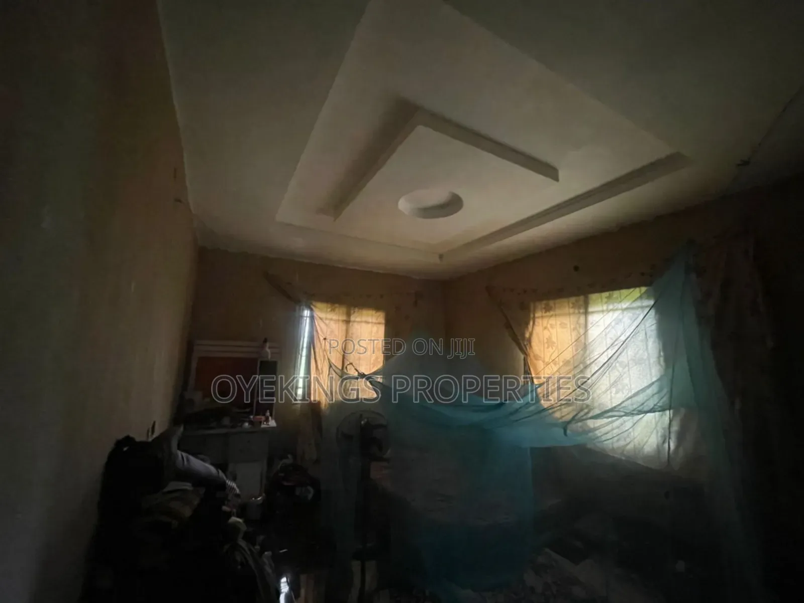 3bdrm Bungalow in Olorunda, Akala Express for sale in Akala Express