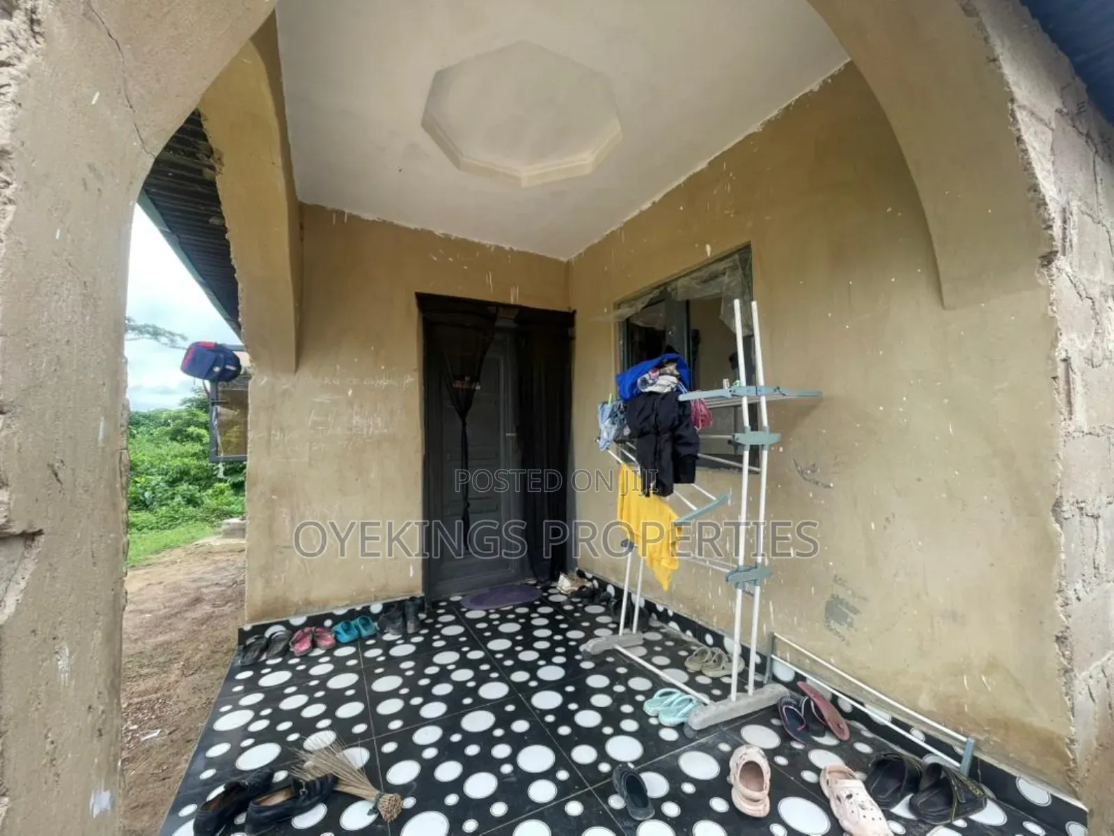 3bdrm Bungalow in Olorunda, Akala Express for sale in Akala Express