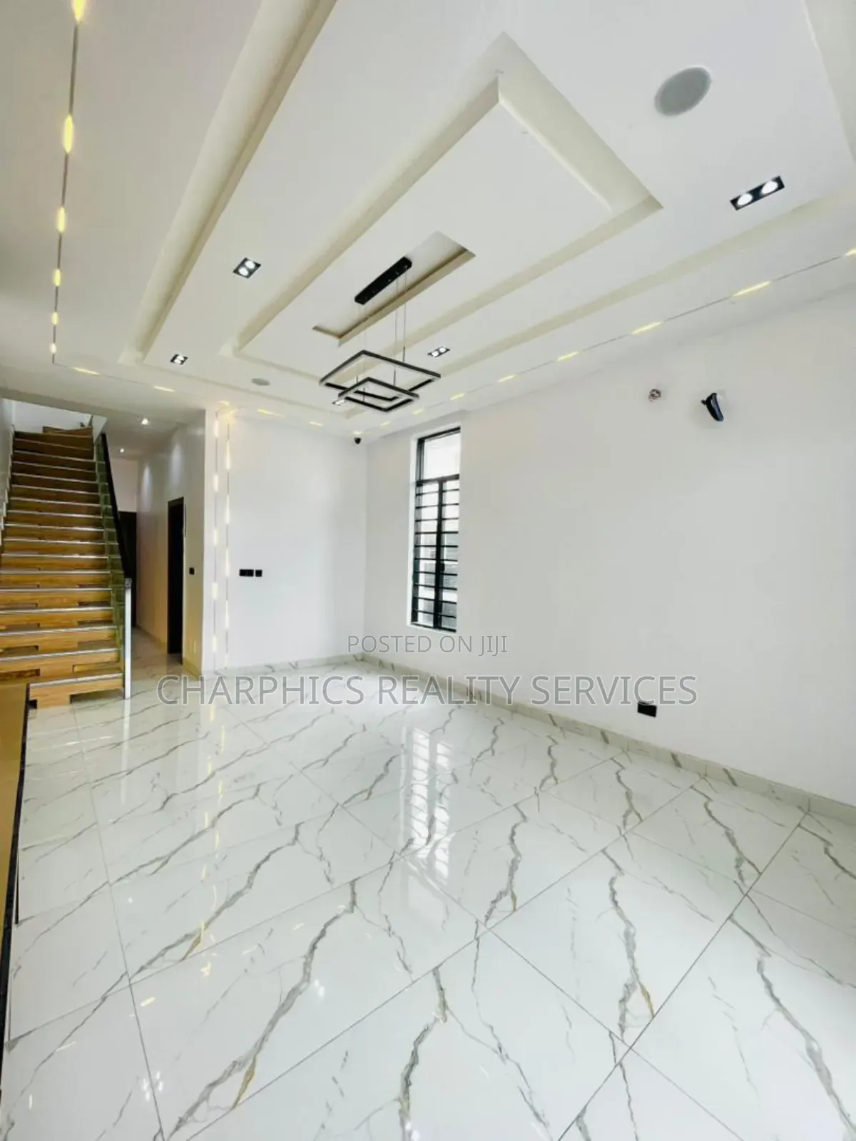 4bdrm Duplex in Ikota for sale in Ikota
