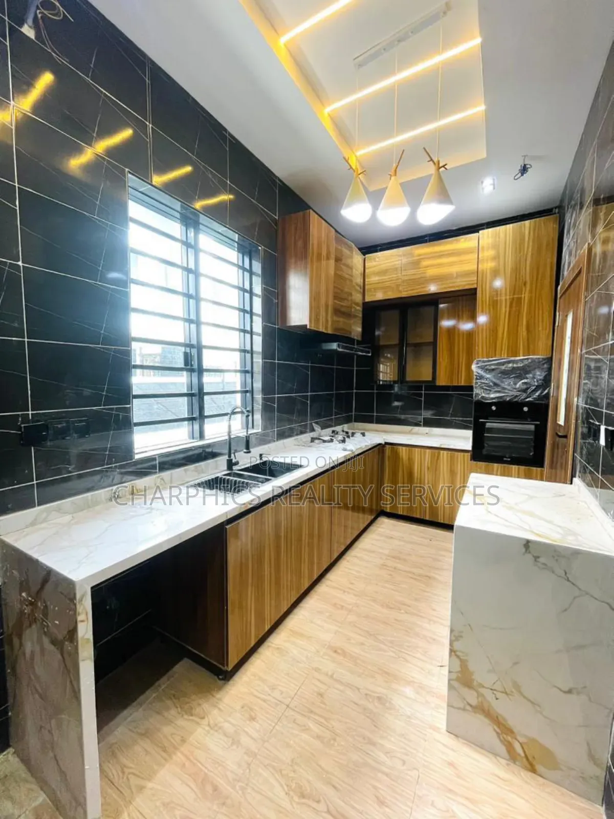 4bdrm Duplex in Ikota for sale in Ikota