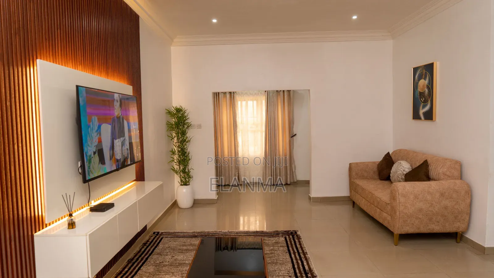 3 Bedrooms Apartment in Utako