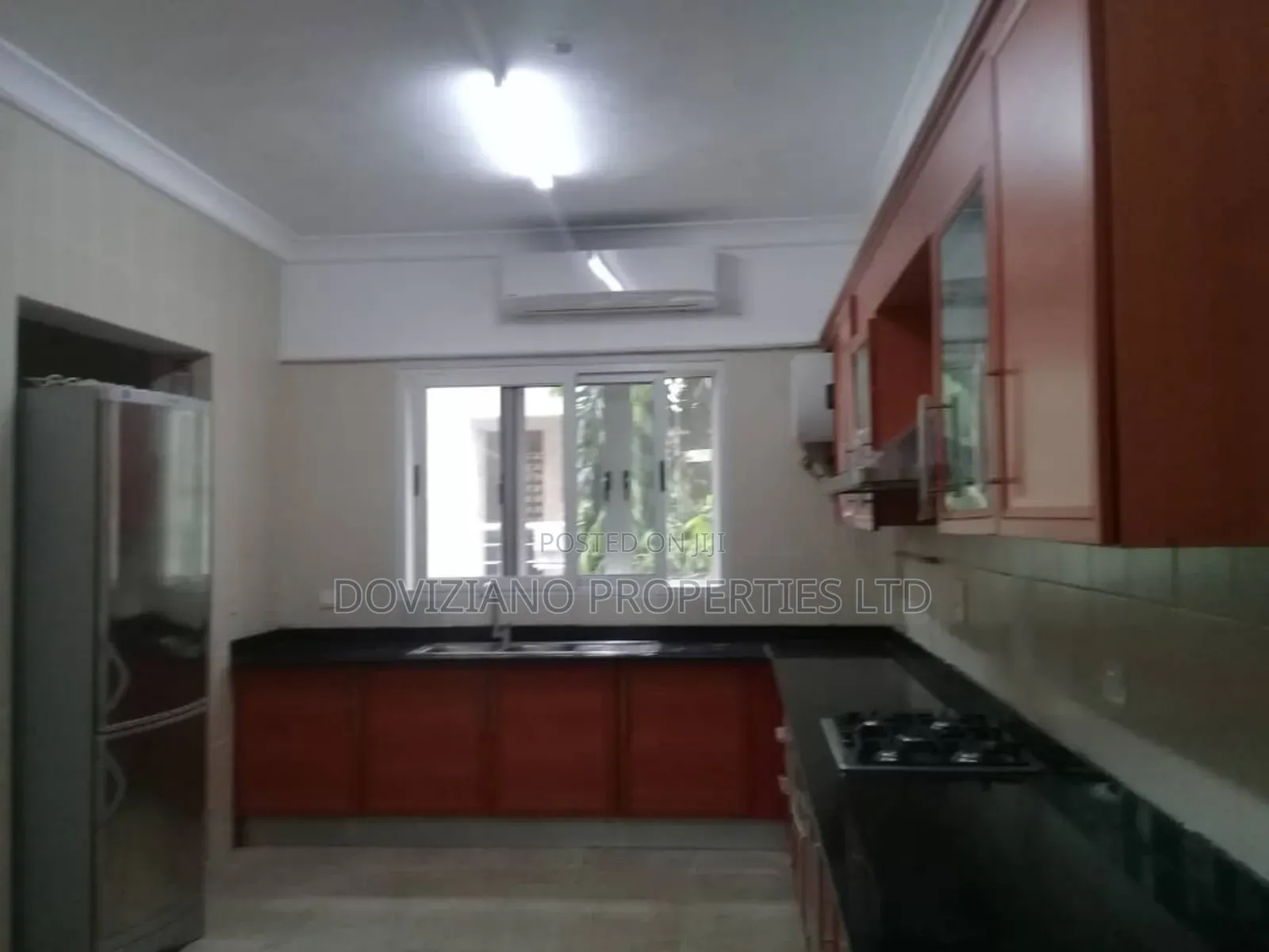3bdrm Block of Flats in Parkview Estate for rent in Parkview Estate