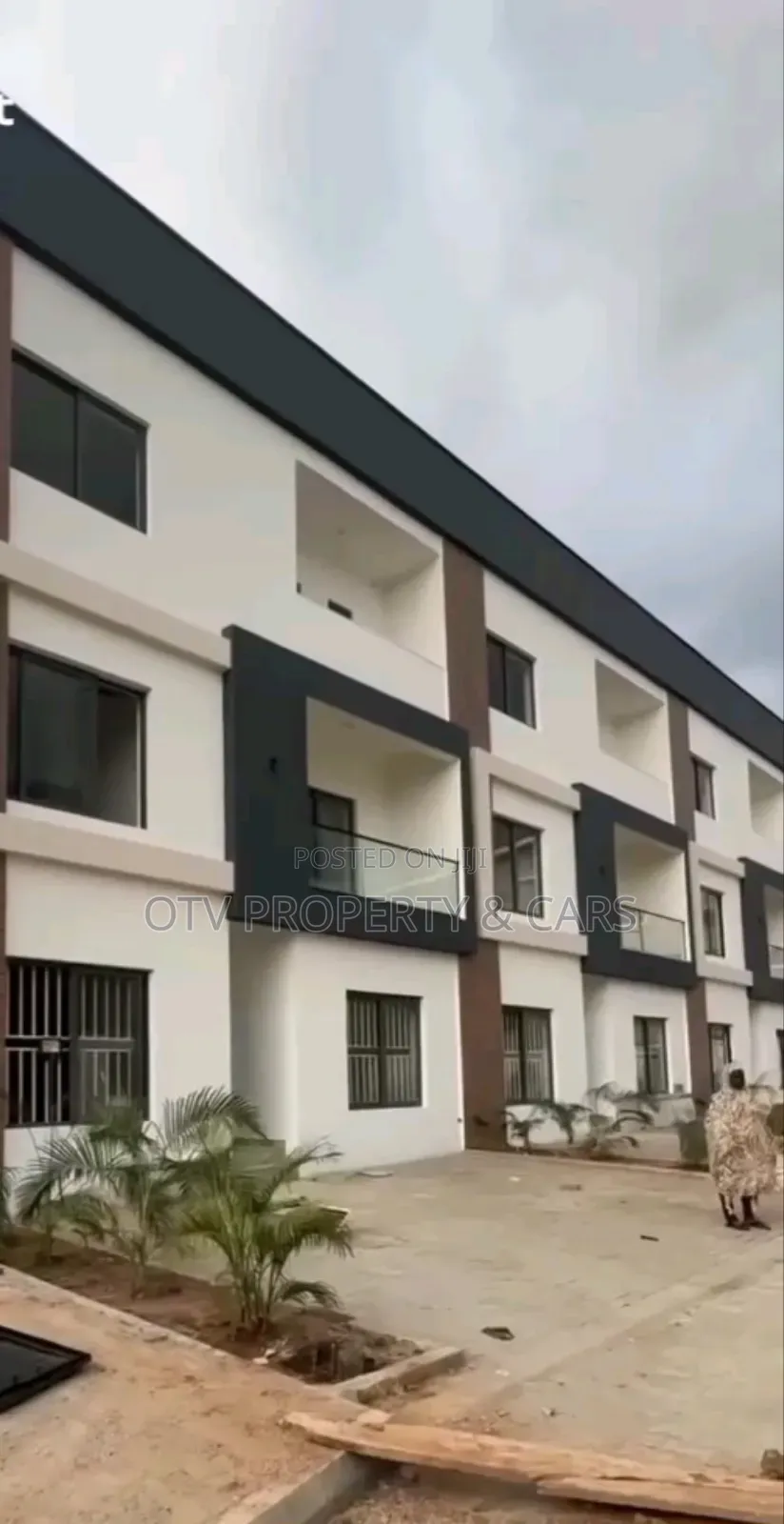 Furnished 5bdrm Townhouse/Terrace in Jahi for sale in Jahi