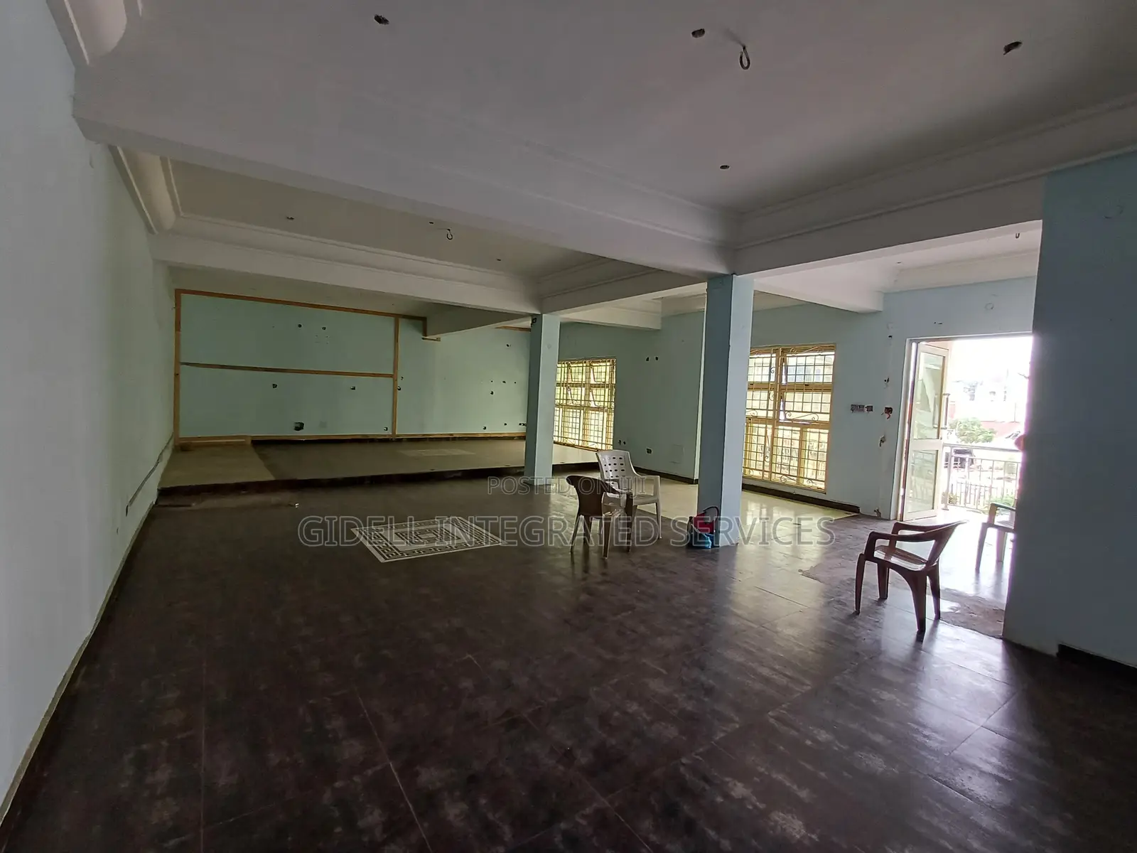 210sqm Shop / Office Space on the First Floor in Jabi