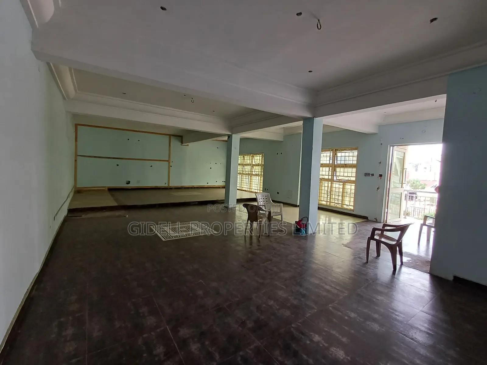 210sqm Shop / Office Space on the First Floor in Jabi