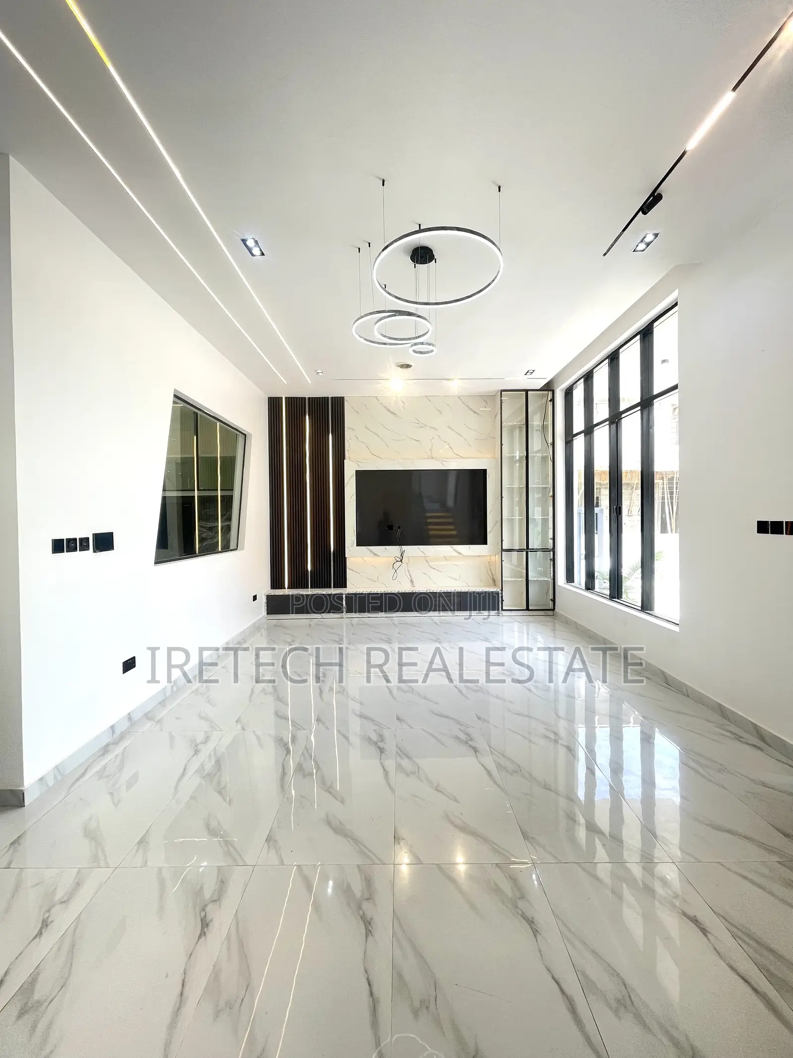 5bdrm Duplex in Ado / Ajah for sale in Ado / Ajah