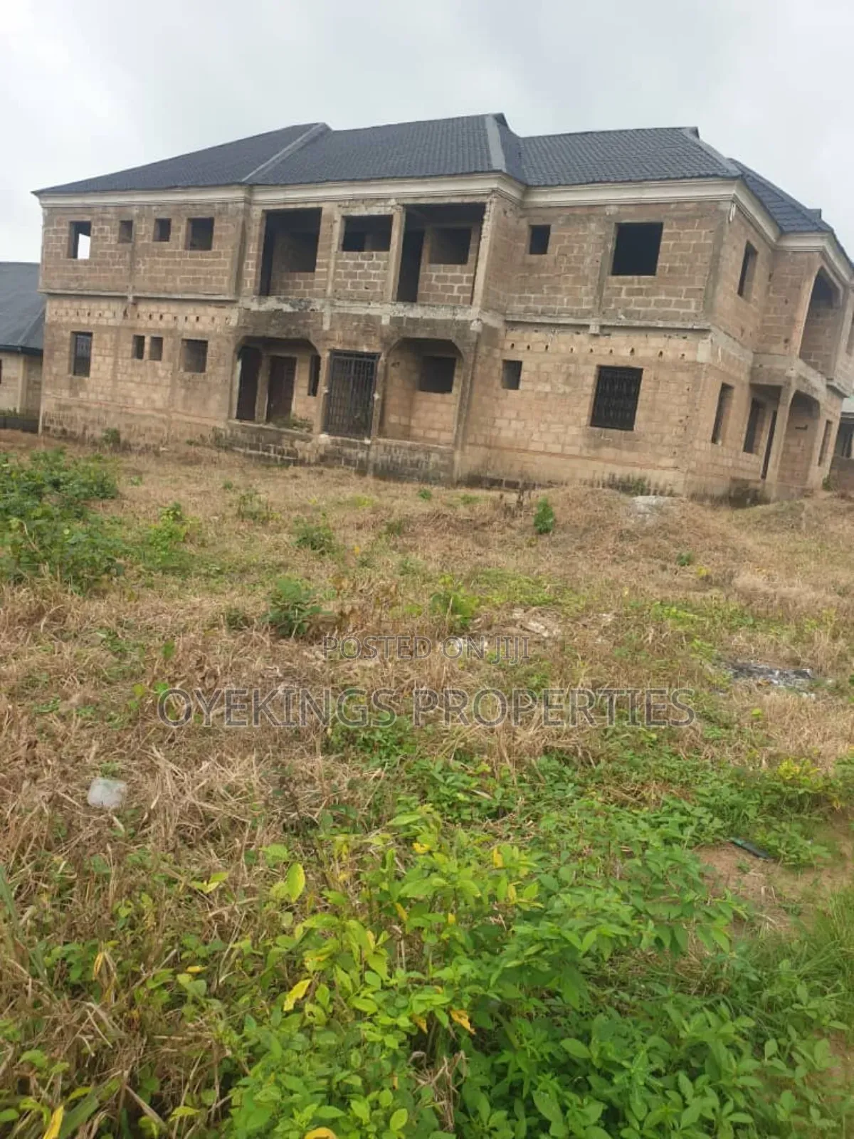 2bdrm Block of Flats in Oloola, Akala Express for sale in Akala Express