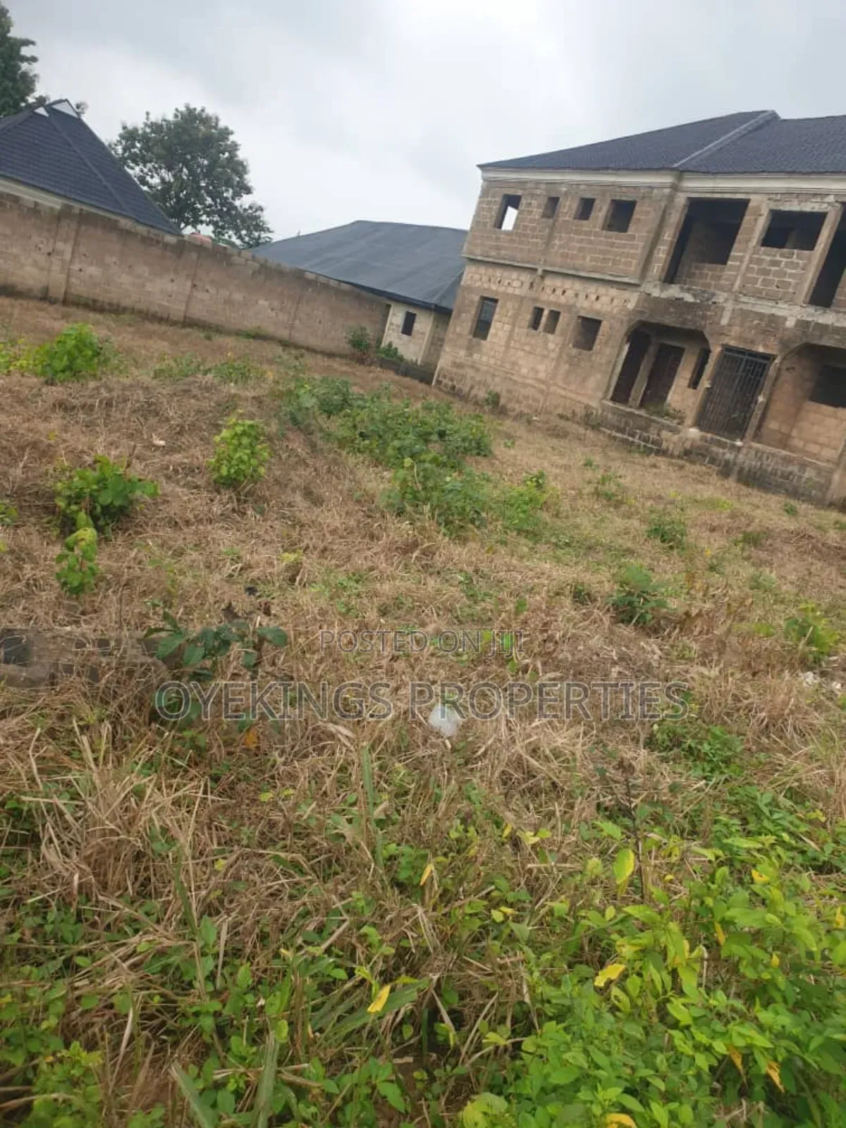 2bdrm Block of Flats in Oloola, Akala Express for sale in Akala Express