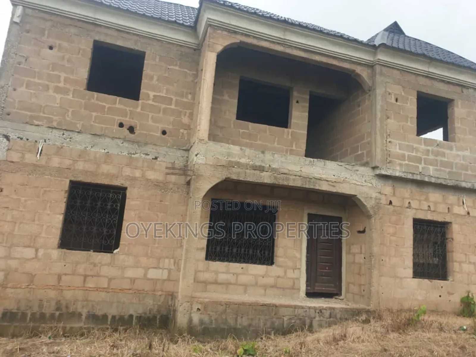 2bdrm Block of Flats in Oloola, Akala Express for sale in Akala Express