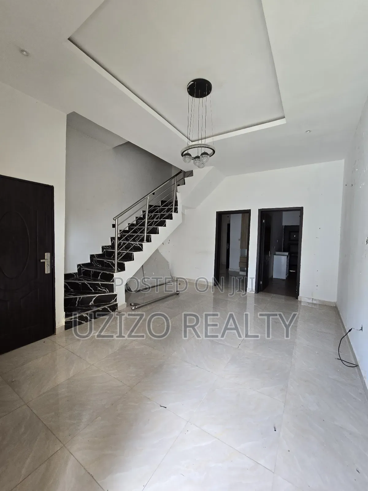3bdrm Townhouse/Terrace in Ikota for Sale in Ikota
