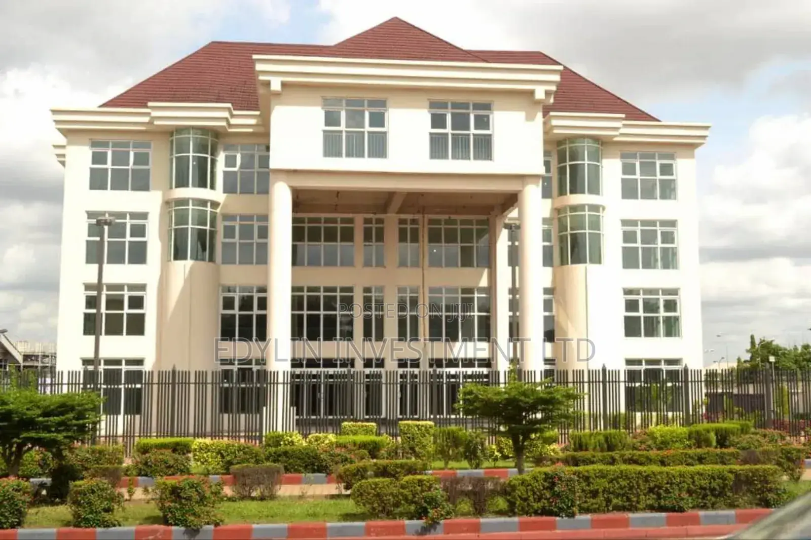 Office Space , C of O at Jabi FCT Abuja in Jabi