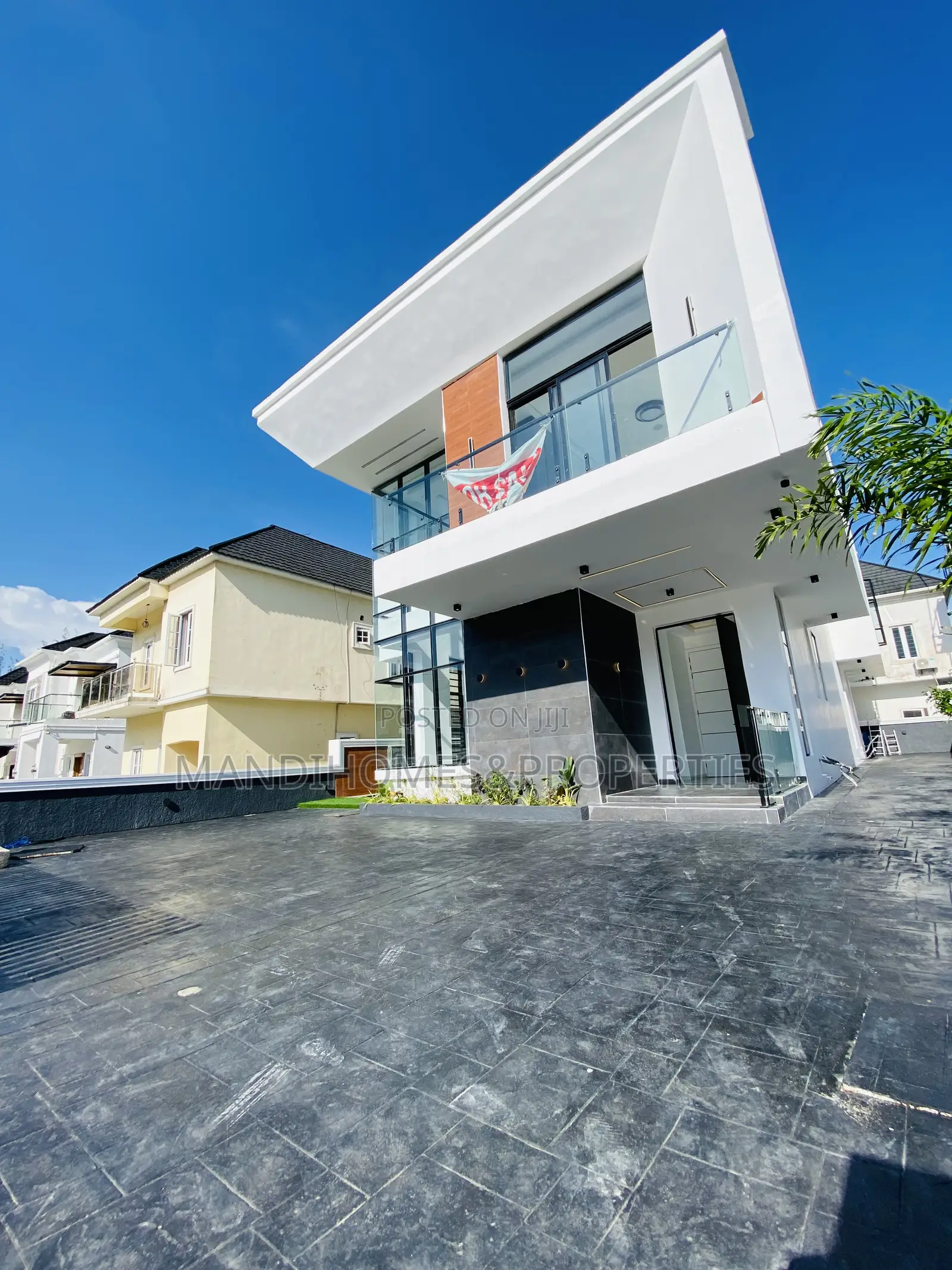 5bdrm Duplex in Lekki for sale in Lekki