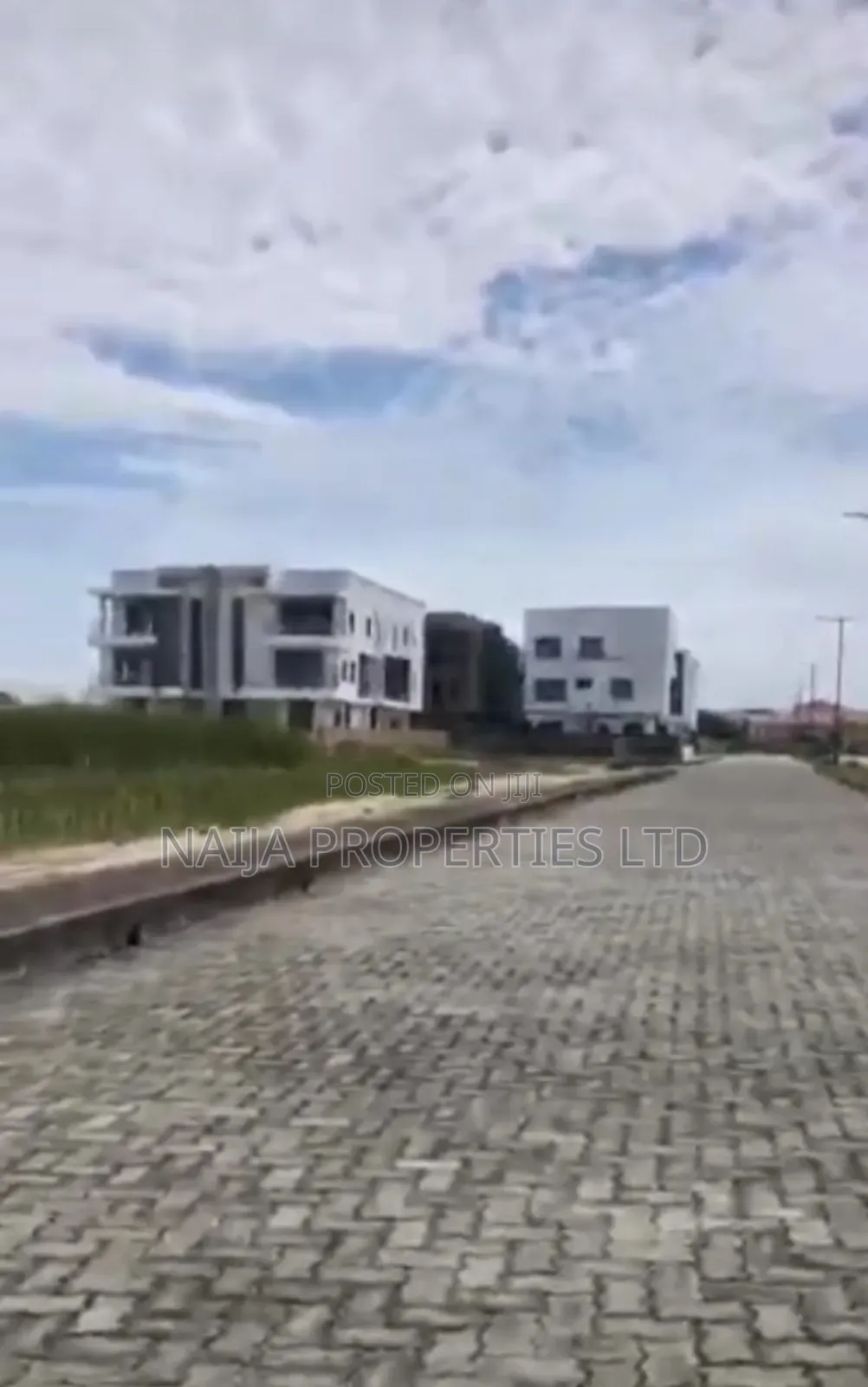 800sqm of Land at Hampton Bay Estate, Ikate, Lekki for Sale in Lekki