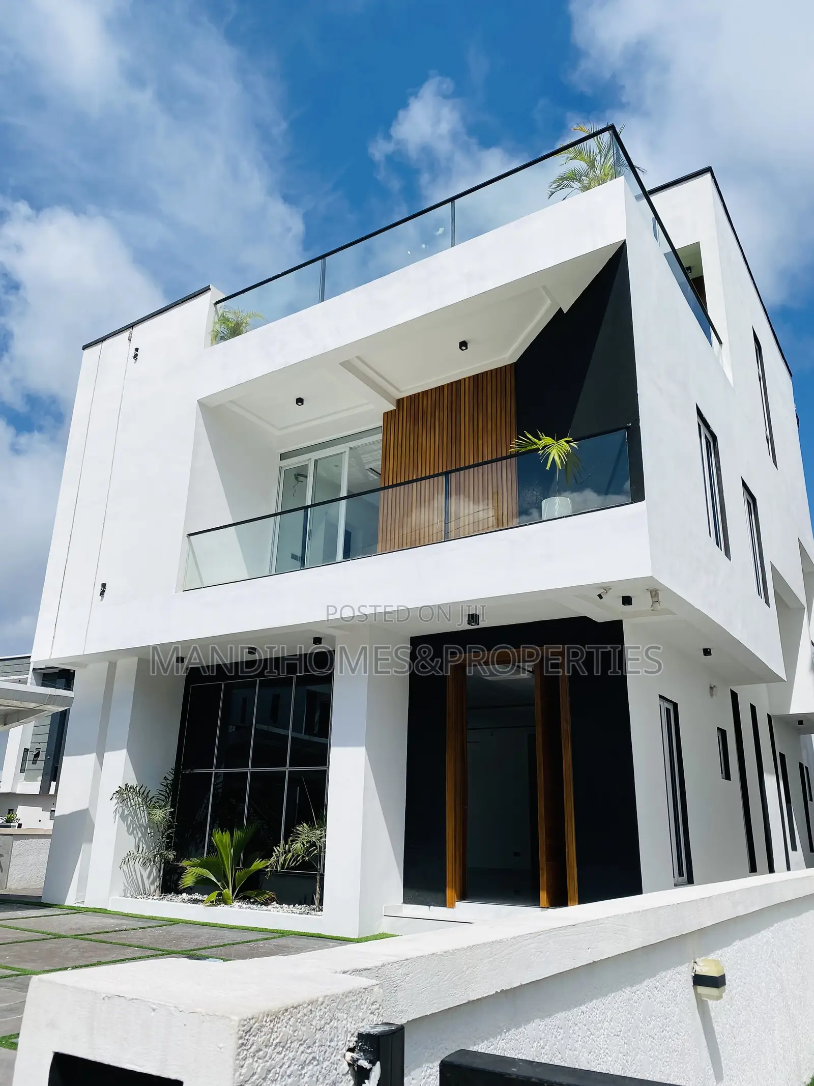 5bdrm Duplex in Lekki for sale in Lekki