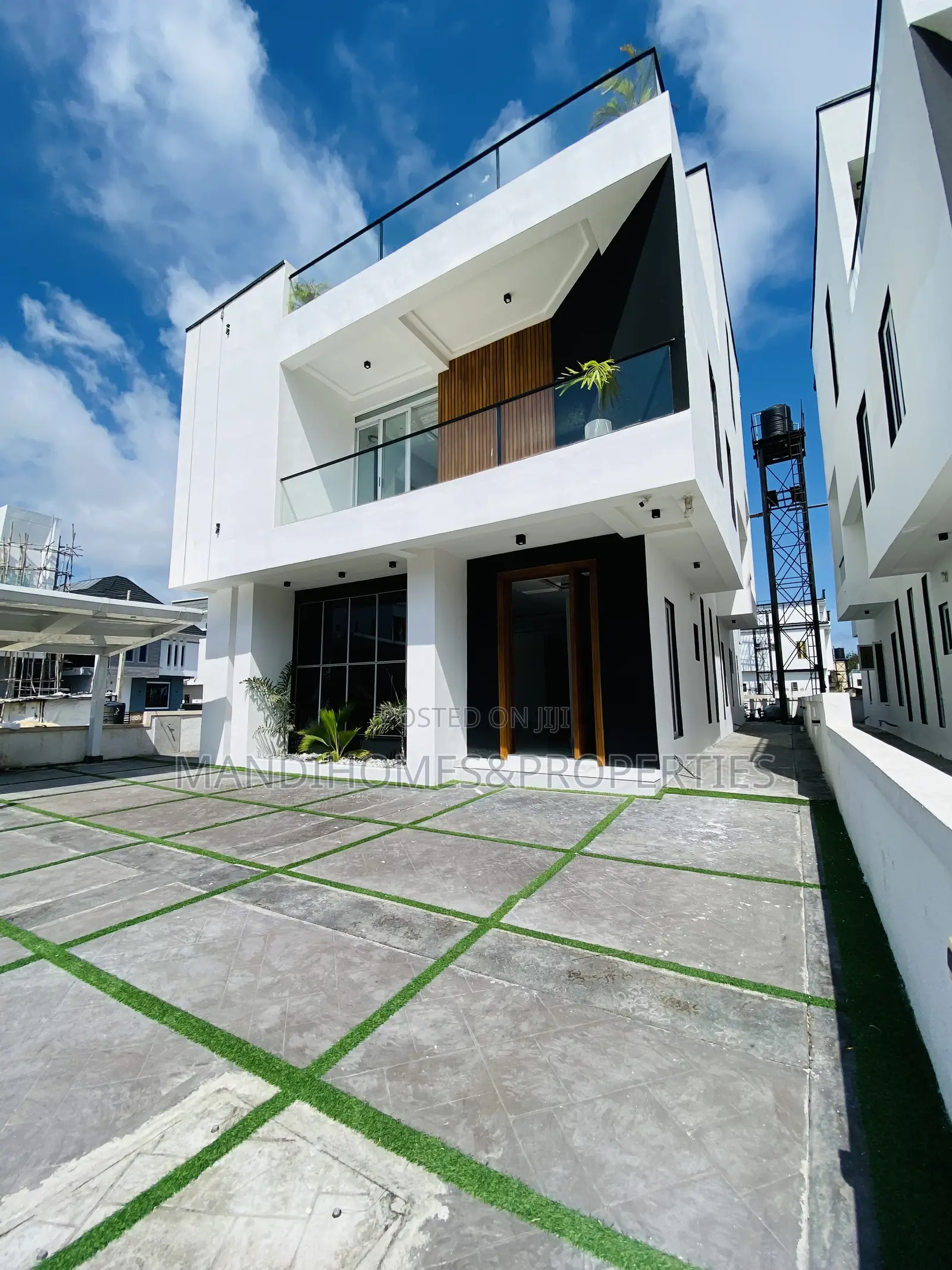 5bdrm Duplex in Lekki for sale in Lekki
