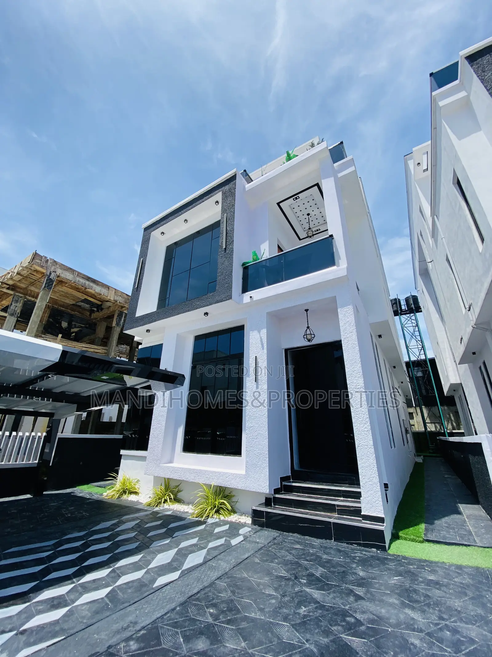 5bdrm Duplex in Lekki for sale in Lekki