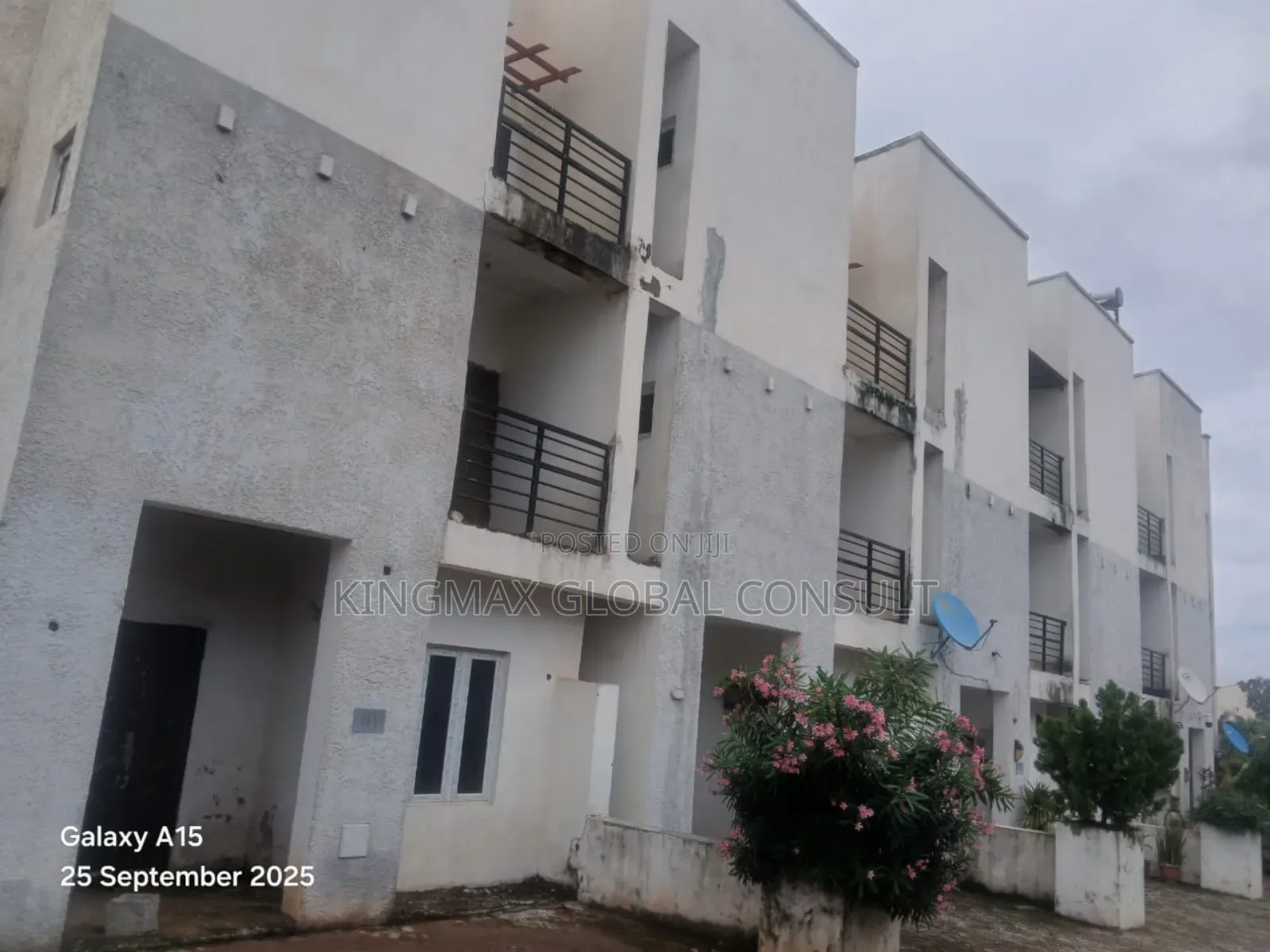 4bdrm Duplex in Wuye Main Abuja for sale in Wuye
