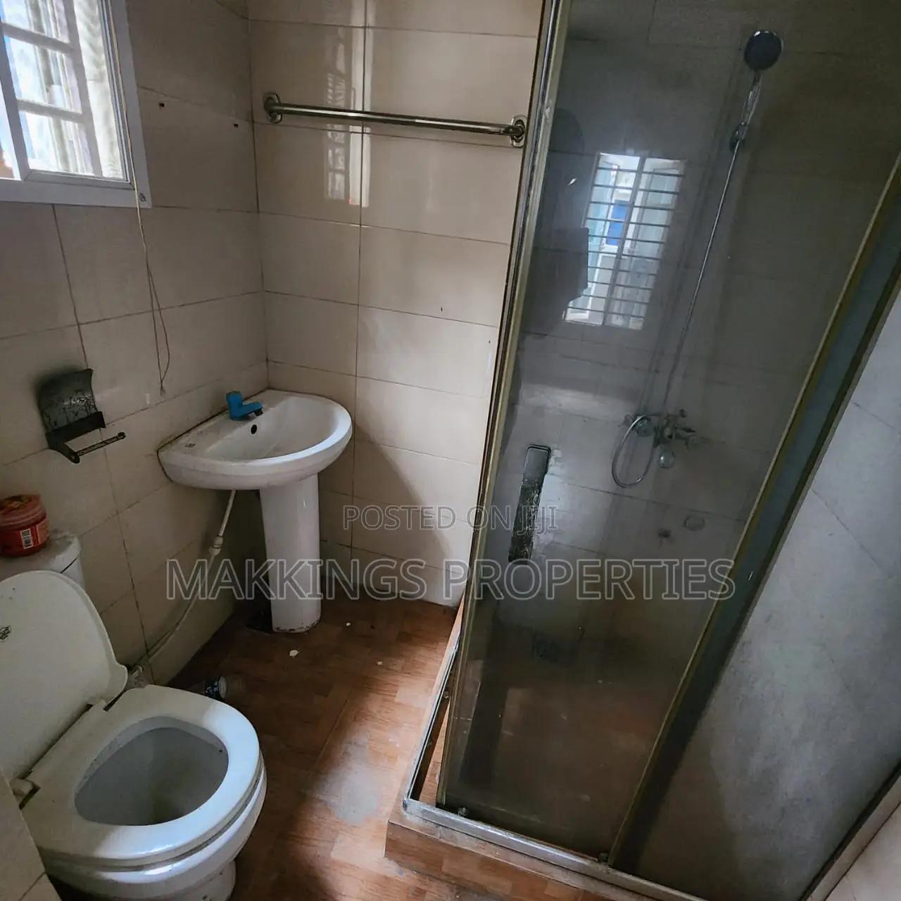 1bdrm Apartment in Banana, Adeola Odeku for rent in Adeola Odeku
