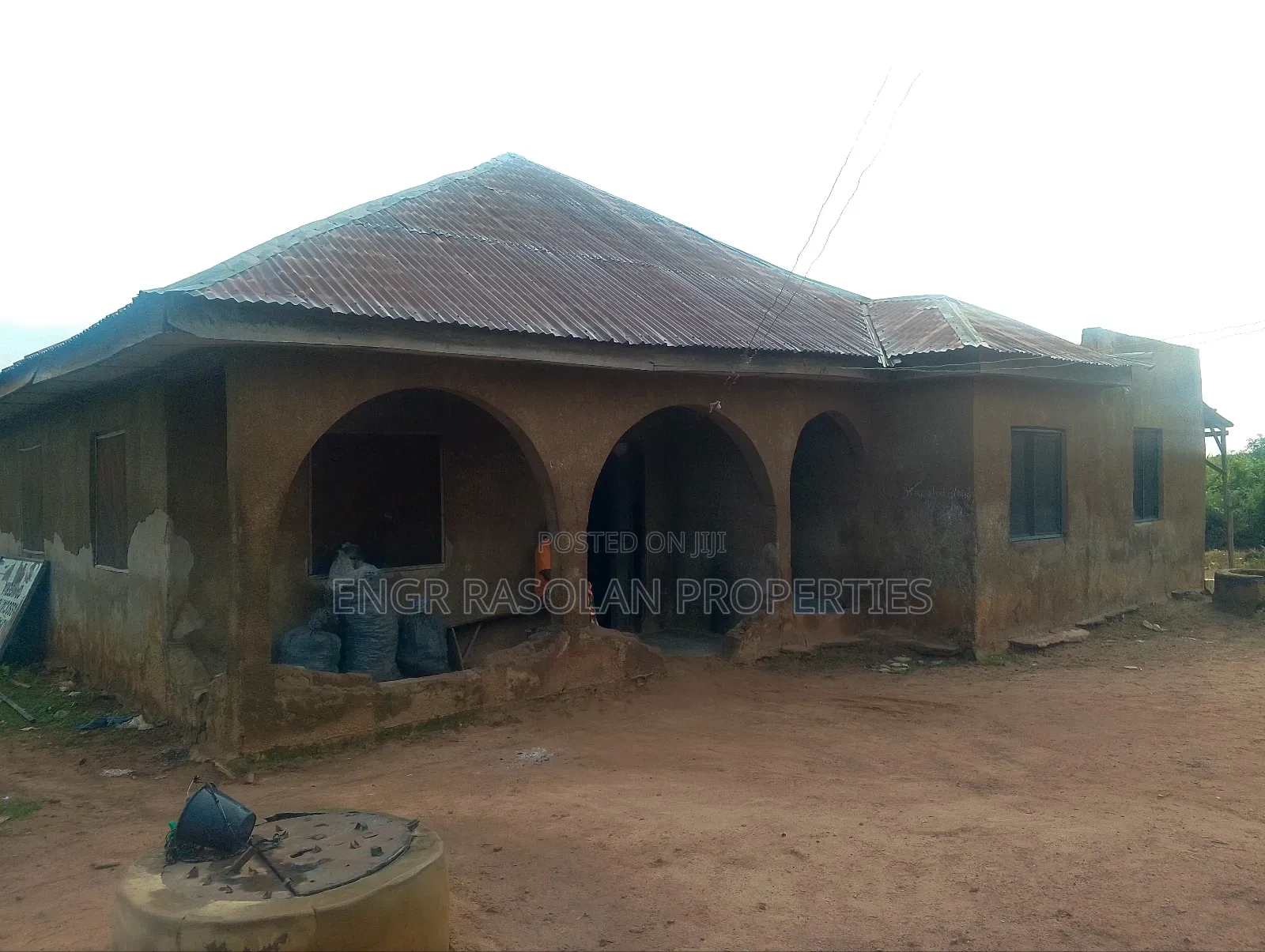 2bdrm Block of Flats in Reke, Asa for sale in Asa