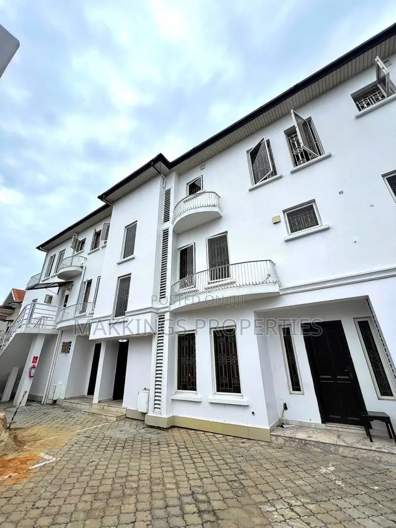2bdrm Apartment in Lekki Phase 1 for rent in Lekki Phase 1