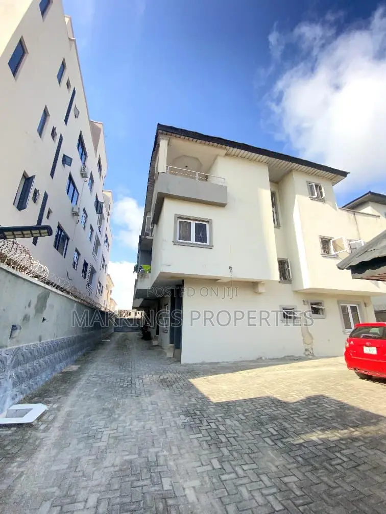 4bdrm Duplex in Ologolo for rent in Ologolo