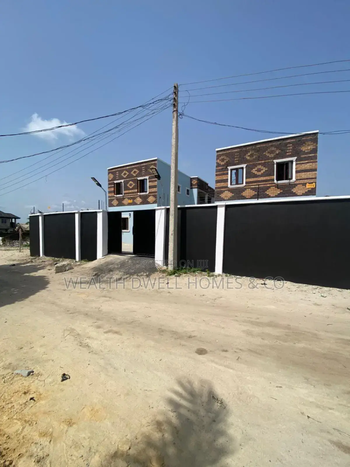 Furnished 2bdrm Block of Flats in Lekki for sale in Lekki