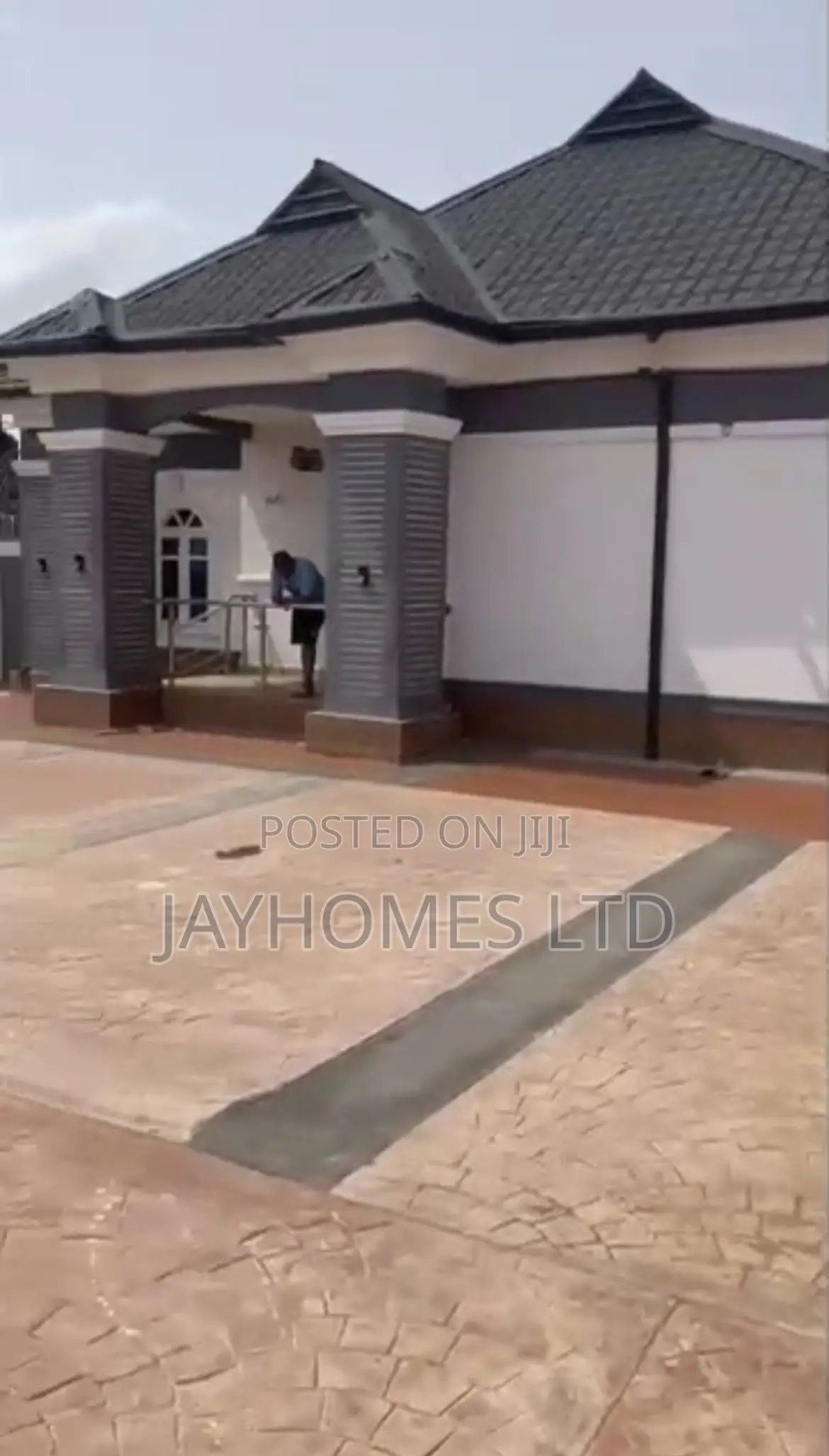 3bdrm Bungalow in Okpanam Asaba, Oshimili South for sale in Oshimili South