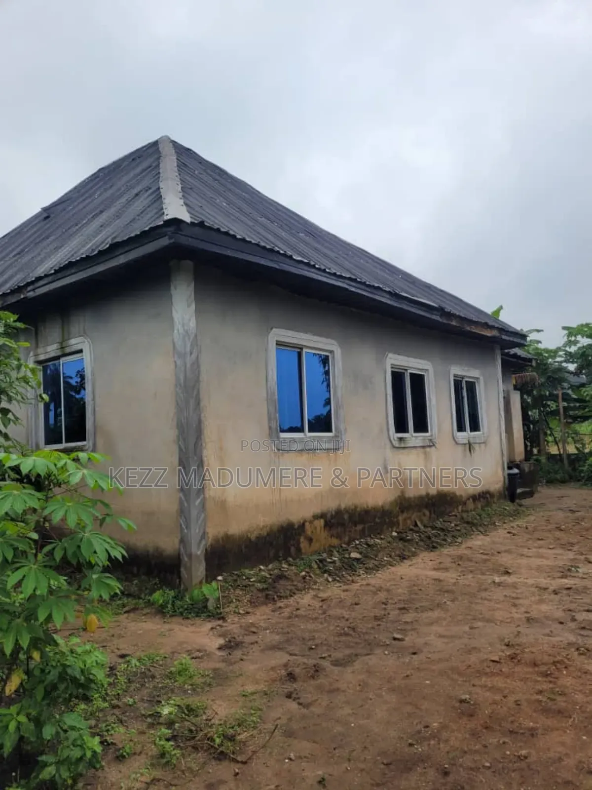 3bdrm Bungalow in Near Ezesco After for sale in Aba North