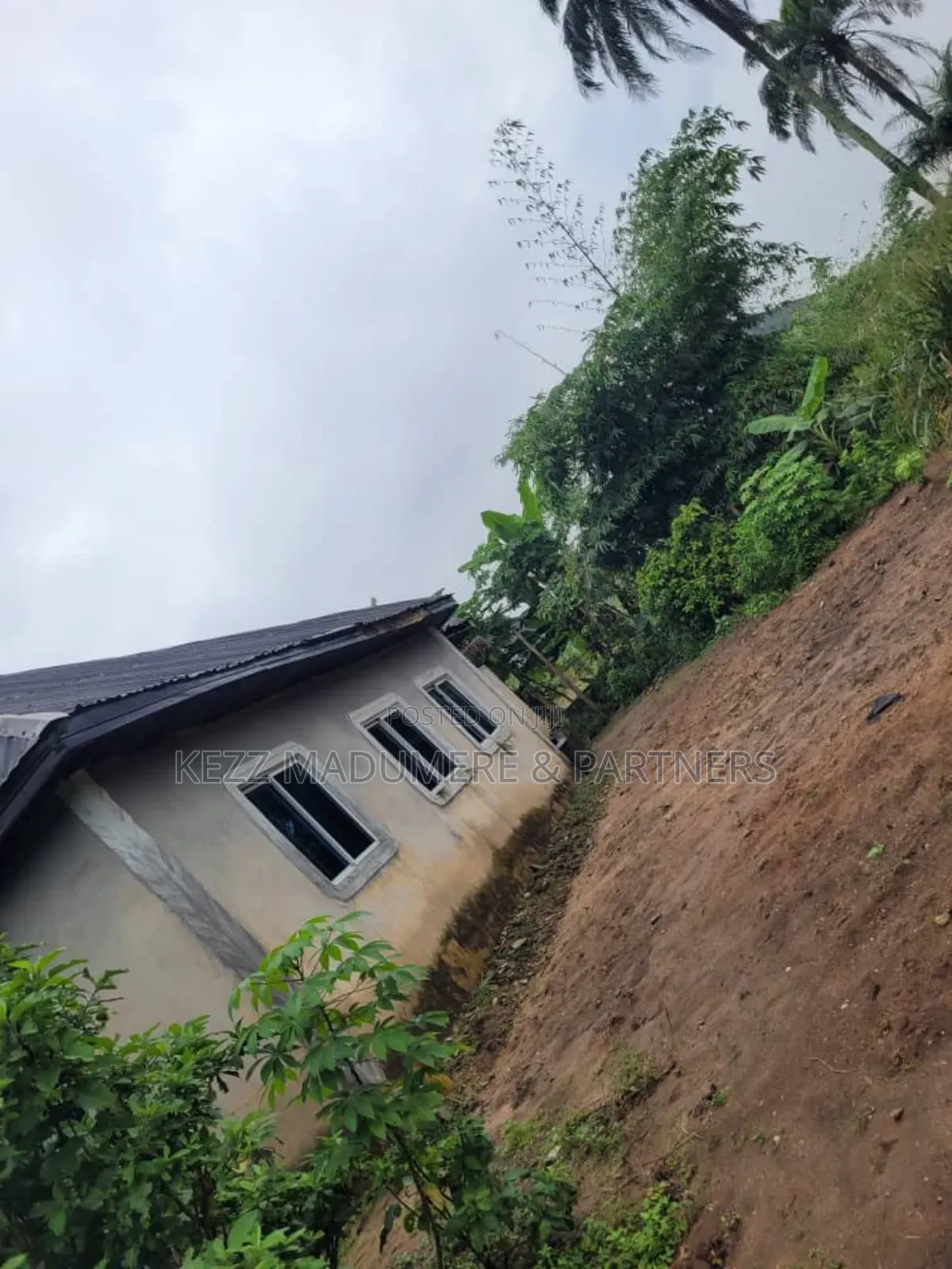 3bdrm Bungalow in Near Ezesco After for sale in Aba North
