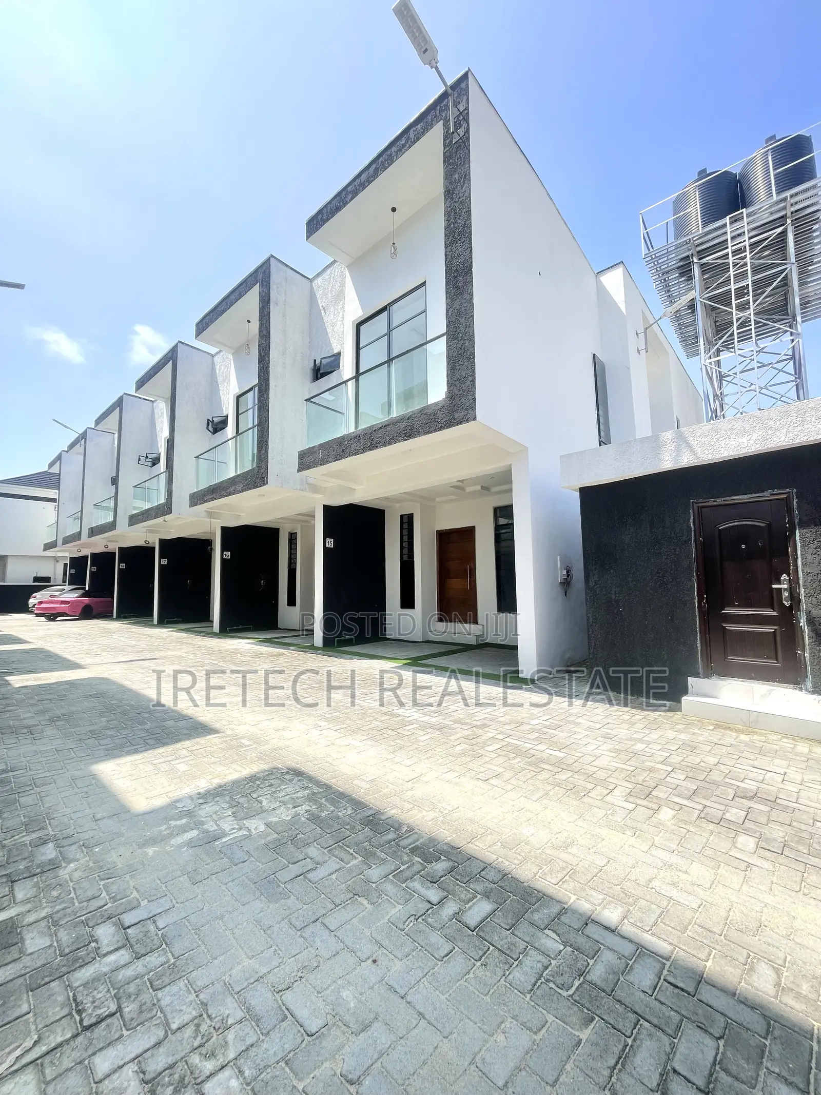 3bdrm Townhouse/Terrace in Ikota Gra for sale in Ikota