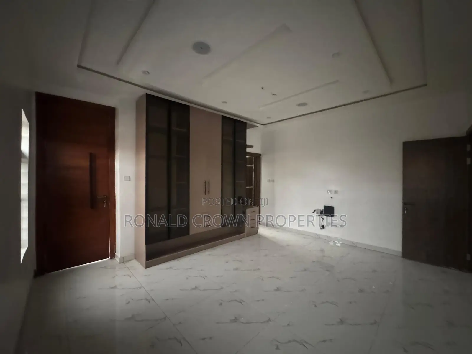 4bdrm Duplex in Magodo Isheri for sale in Magodo Isheri