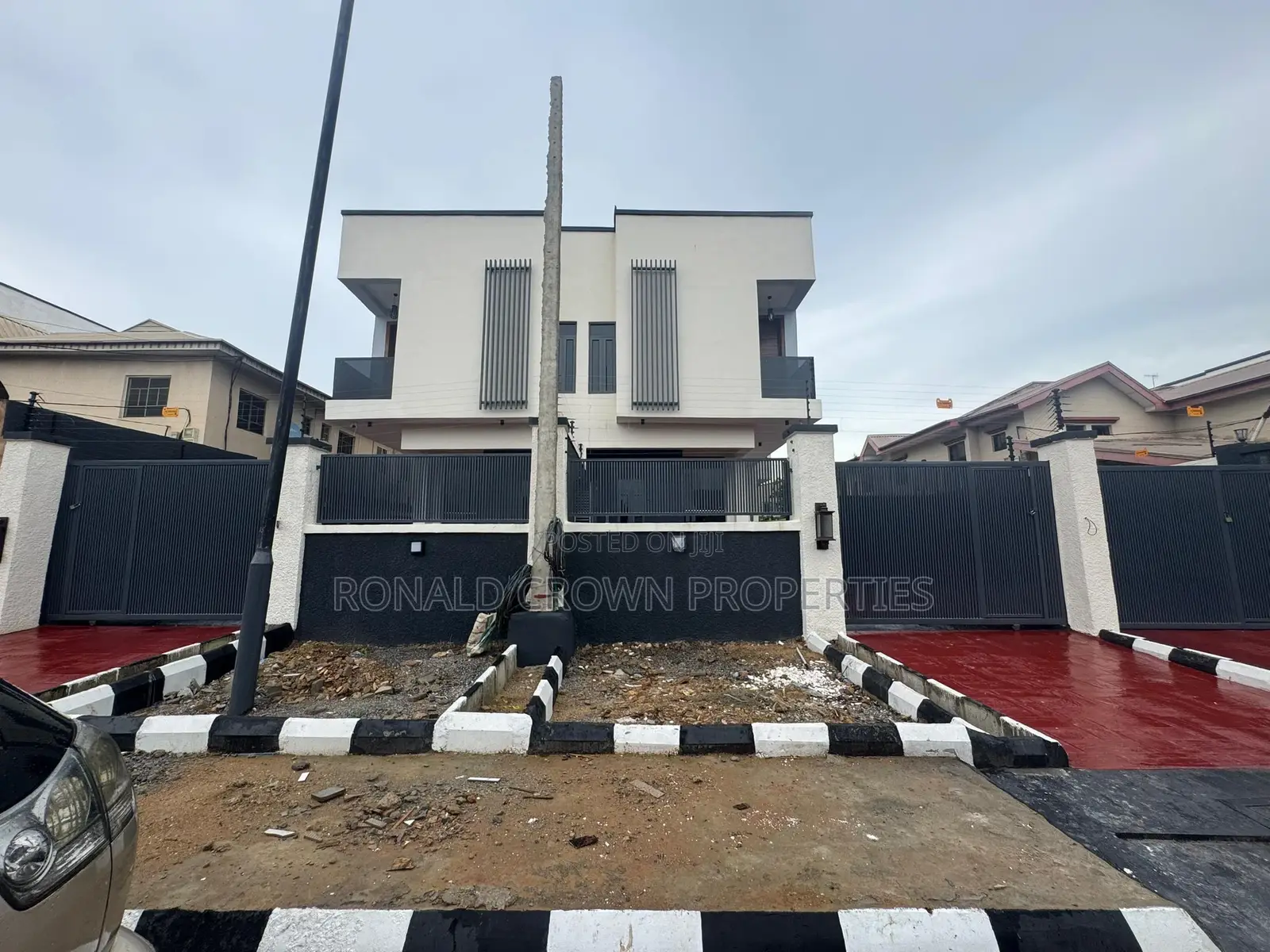 4bdrm Duplex in Magodo Isheri for sale in Magodo Isheri