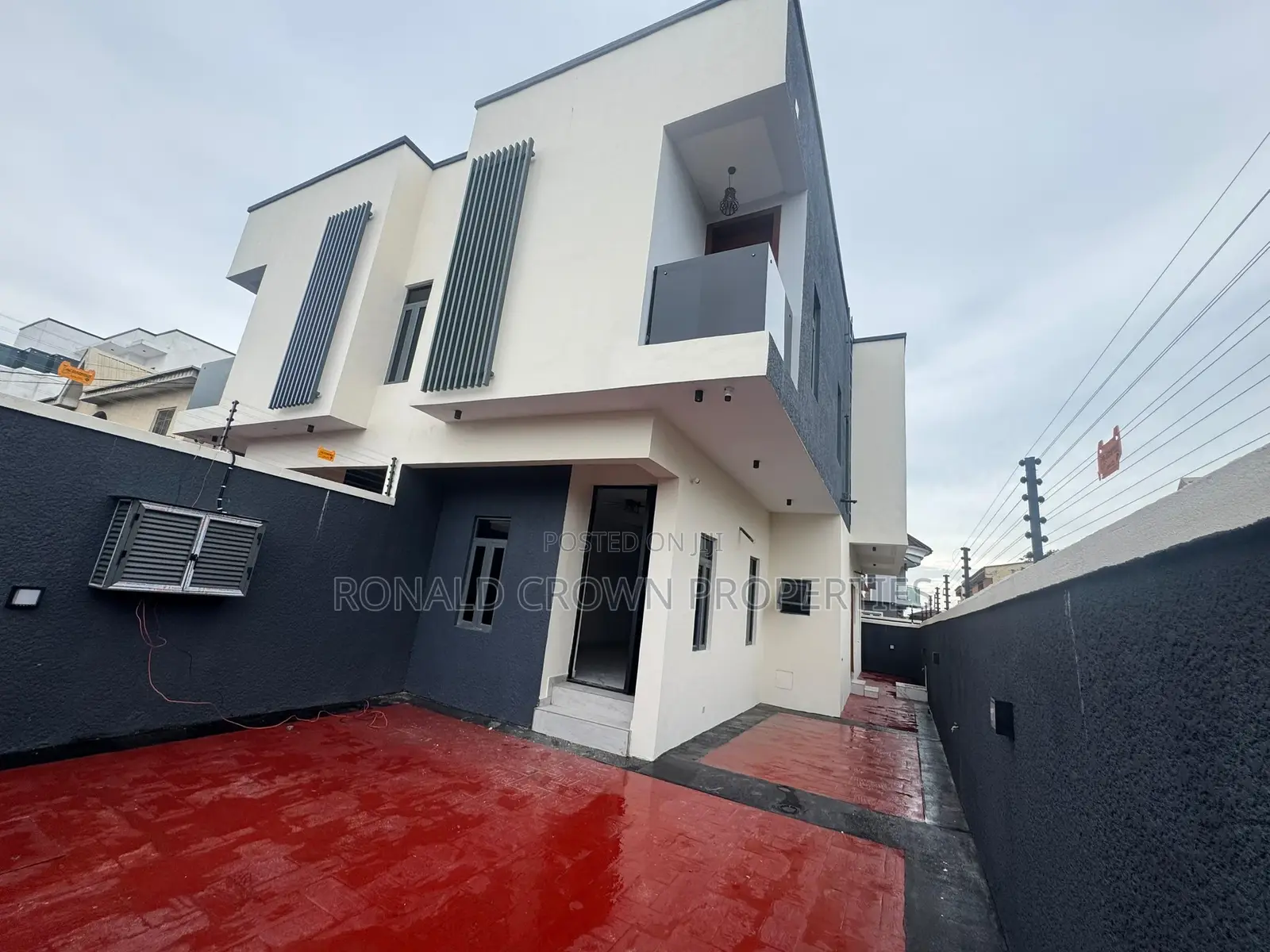 4bdrm Duplex in Magodo Isheri for sale in Magodo Isheri