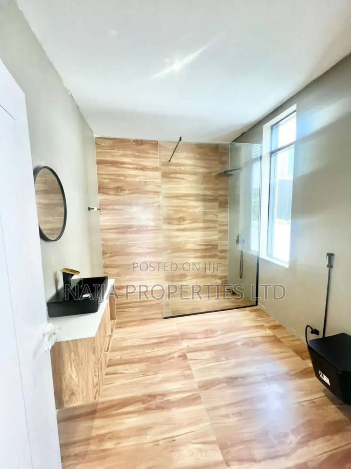 5bdrm Duplex in Royal Garden Estate, Ajah for sale in Ajah