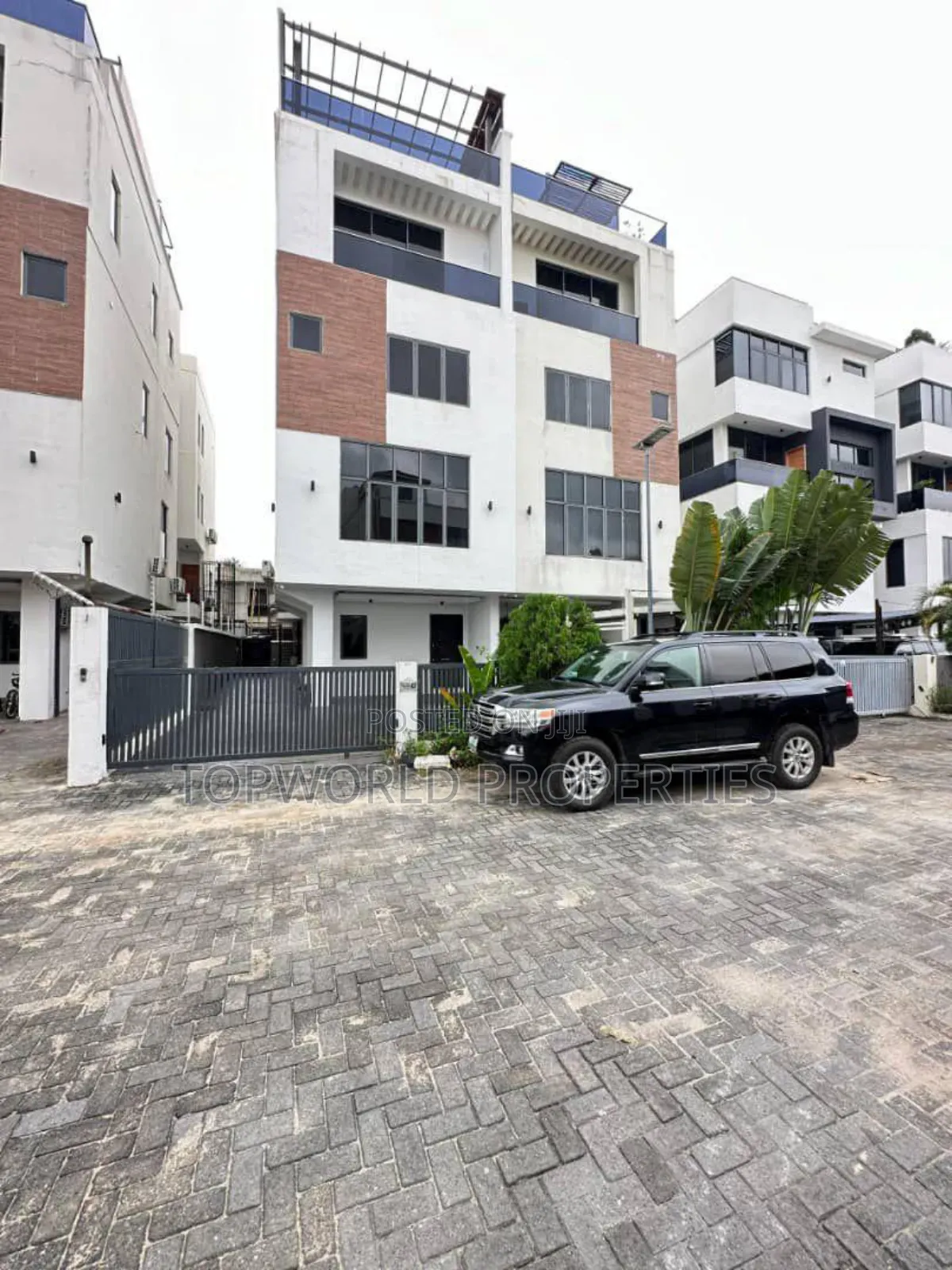 5bdrm Duplex in Banana Island for sale in Banana Island
