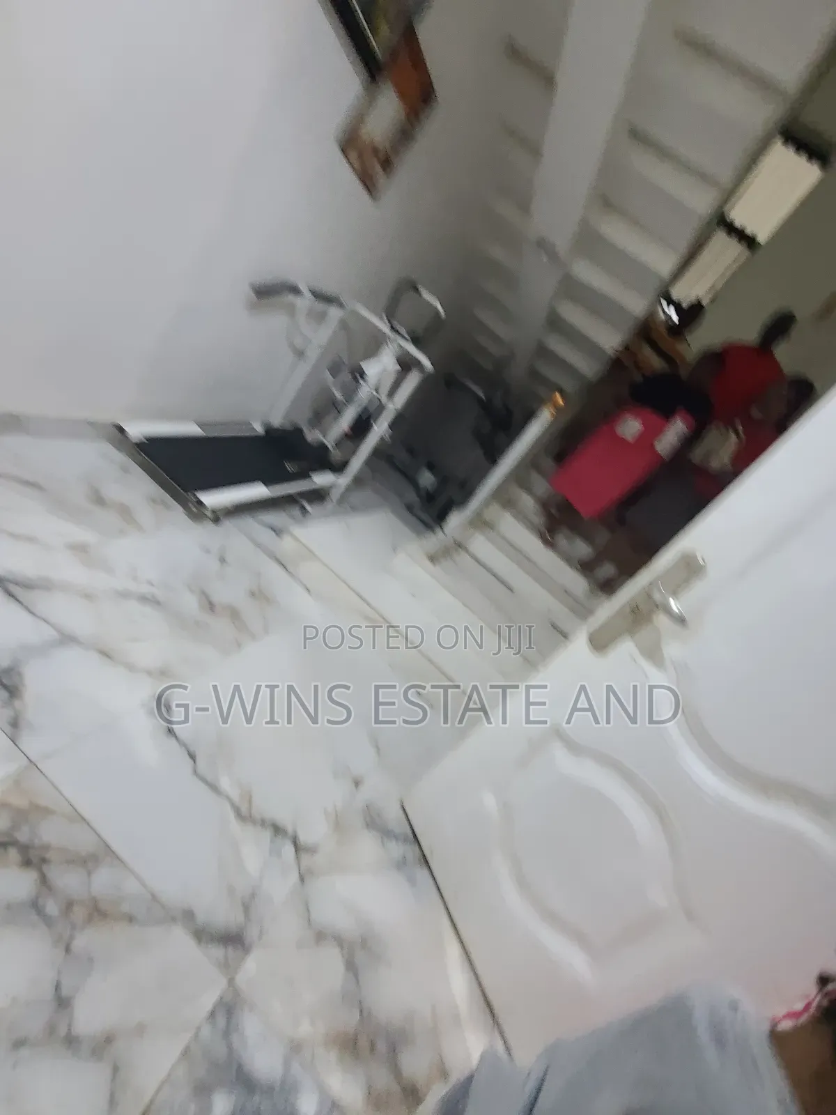 6bdrm Duplex in Okhuoromi Off, Benin City for sale in Benin City