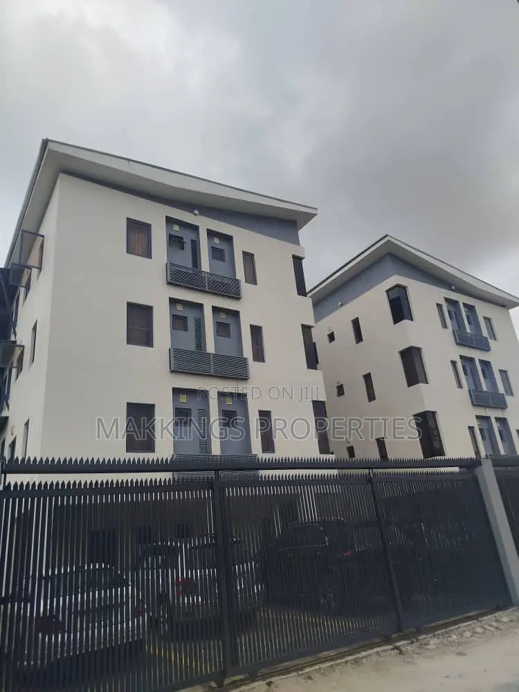 3bdrm Apartment in Osapa london for rent in Osapa london