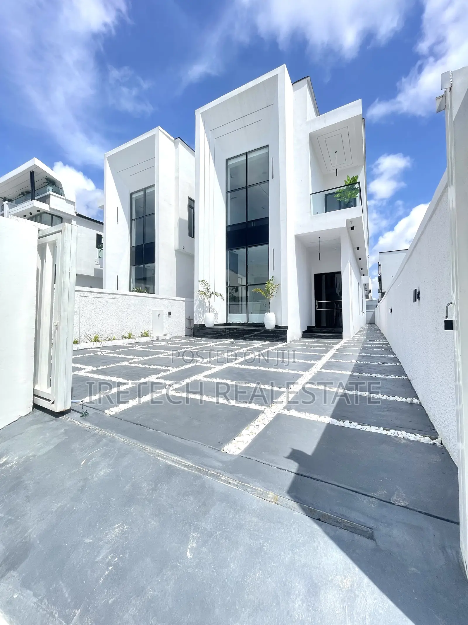 5bdrm Duplex in Ado / Ajah for sale in Ado / Ajah