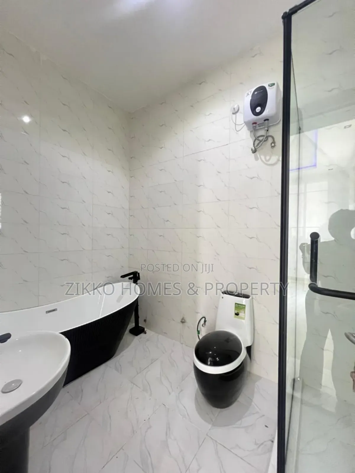 4bdrm Duplex in Orchid Road, Lekki for sale in Lekki