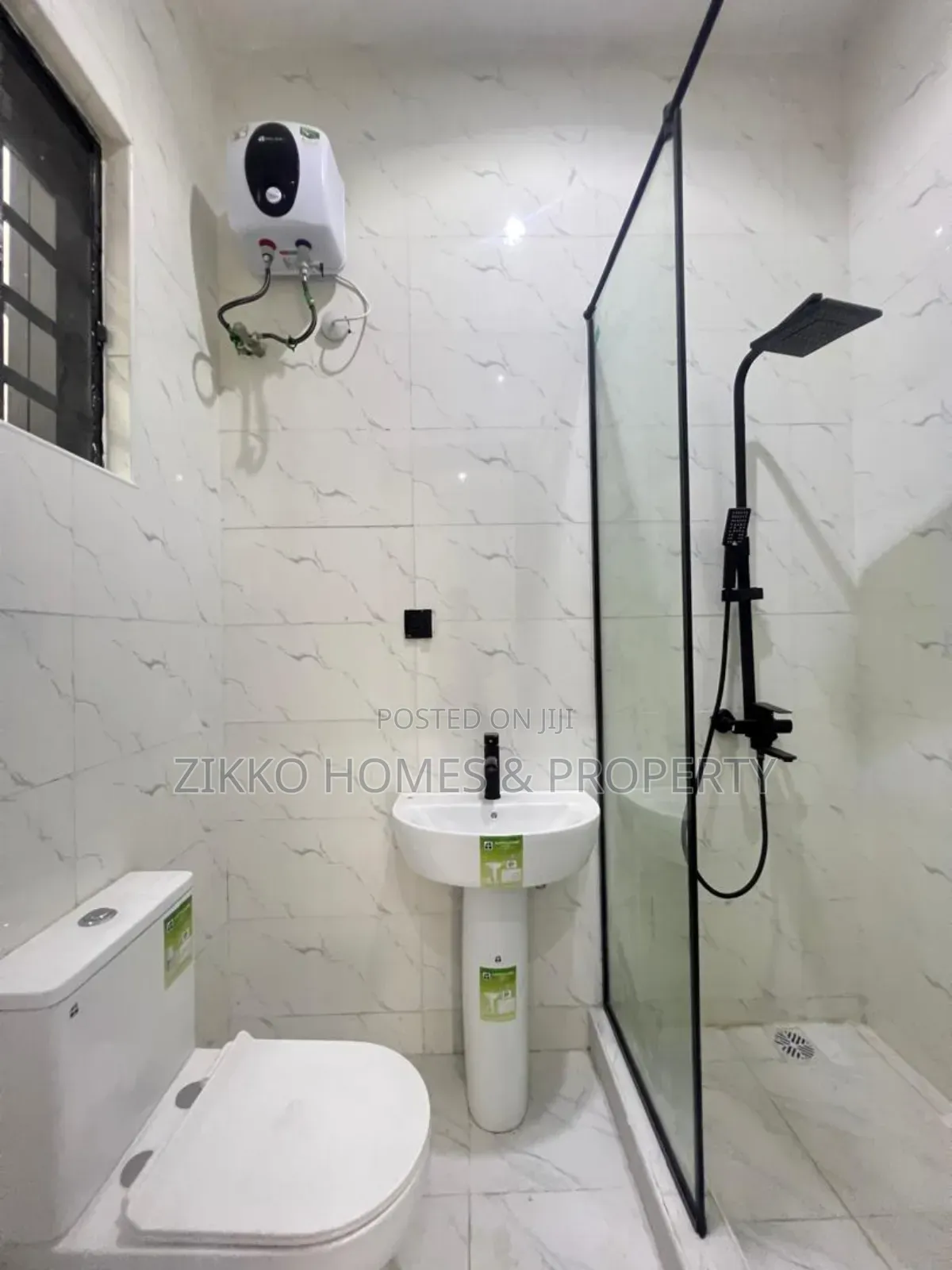4bdrm Duplex in Orchid Road, Lekki for sale in Lekki