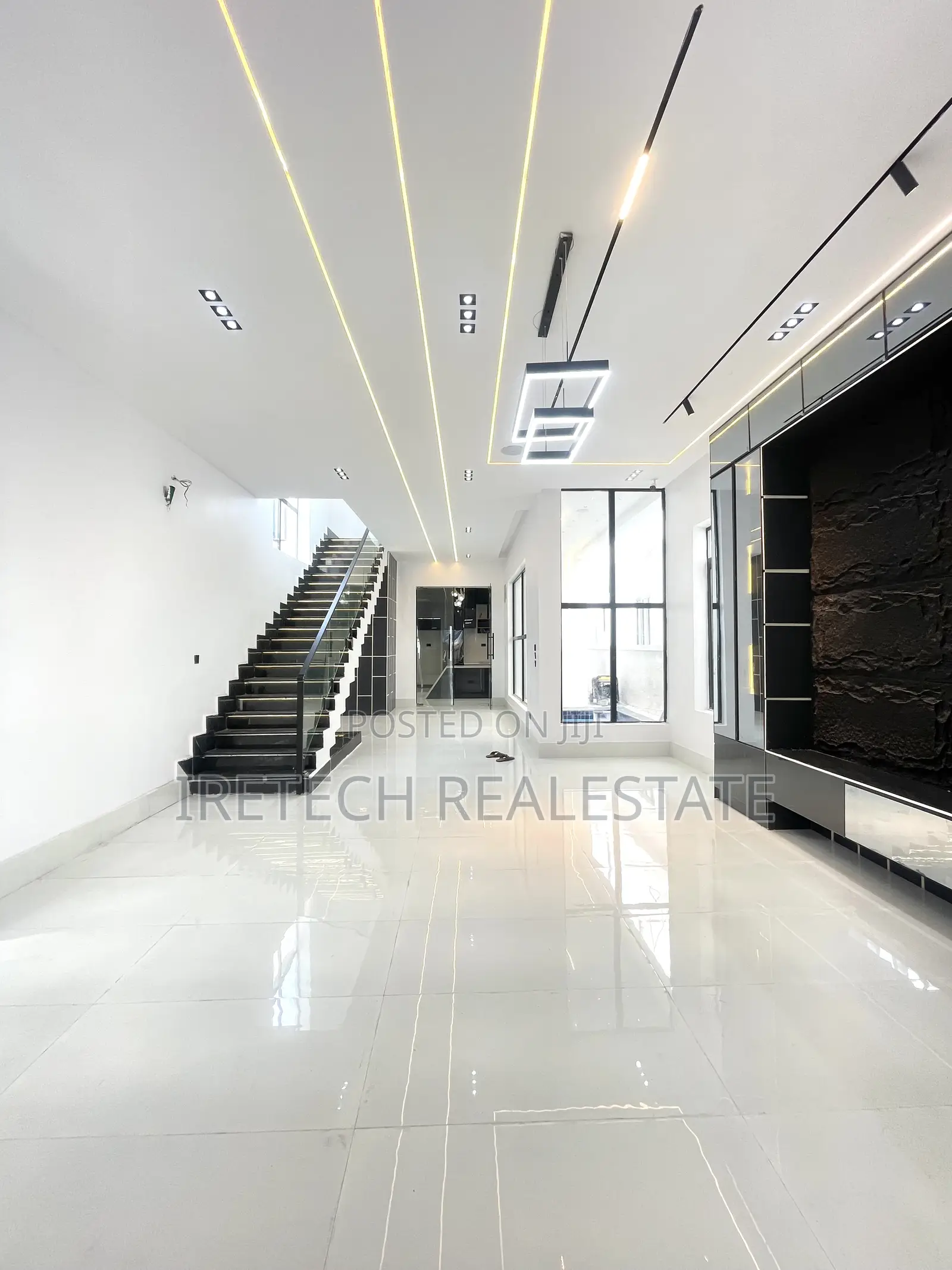 5bdrm Duplex in Ado / Ajah for sale in Ado / Ajah