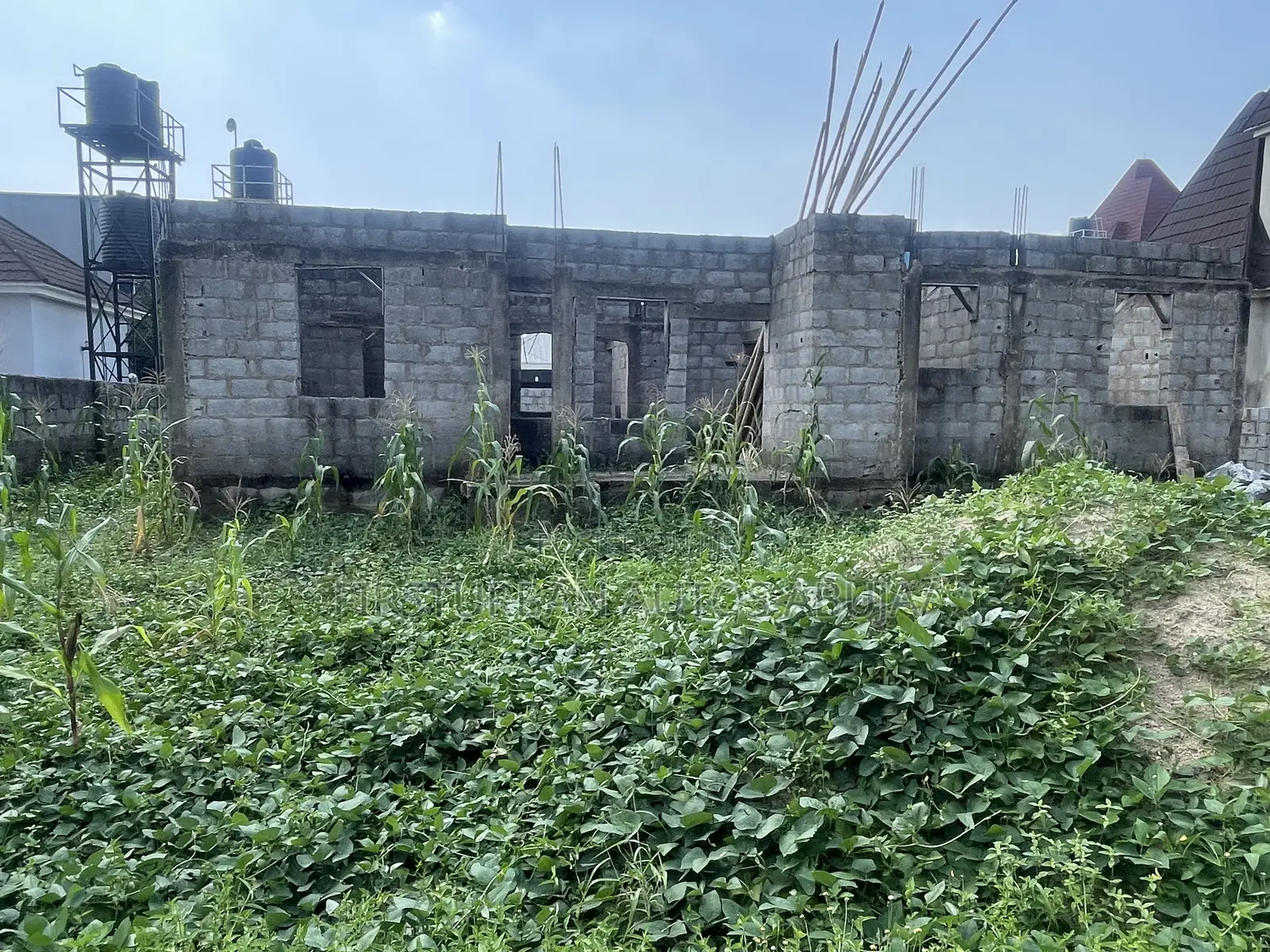 4bdrm Penthouse in Milk Amd Honney, Lugbe District for sale in Lugbe District