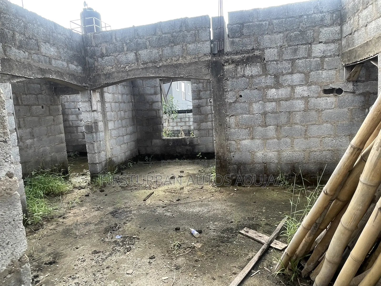 4bdrm Penthouse in Milk Amd Honney, Lugbe District for sale in Lugbe District