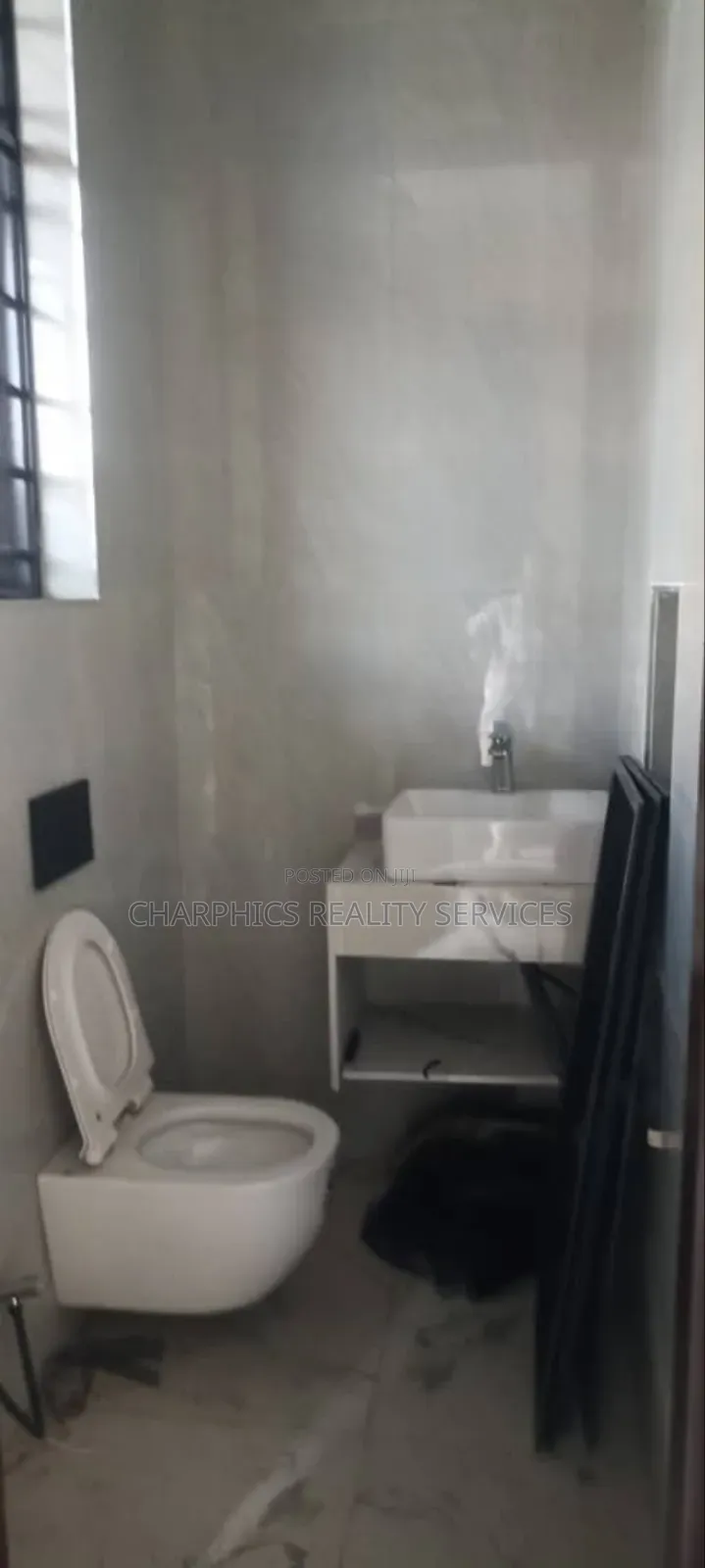4bdrm Duplex in Surulere for sale in Surulere