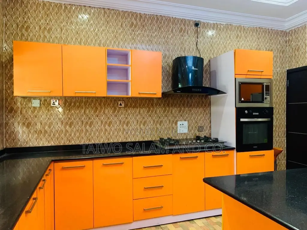 4bdrm Bungalow in Akobo for sale in Akobo