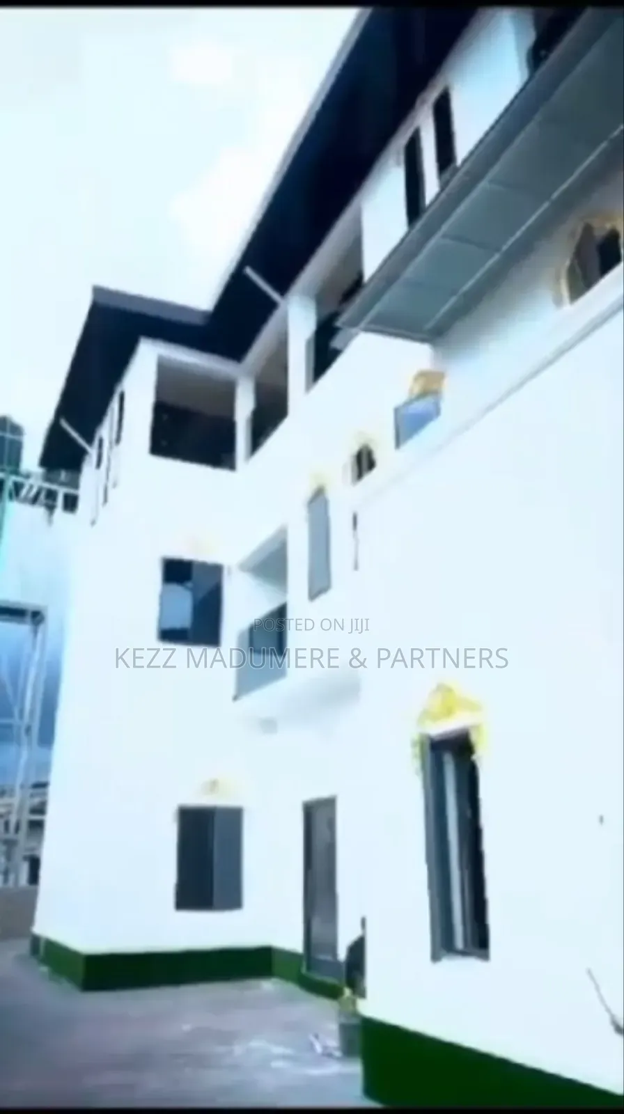 6bdrm Duplex in Nvuigwe , Woji , for sale in Woji