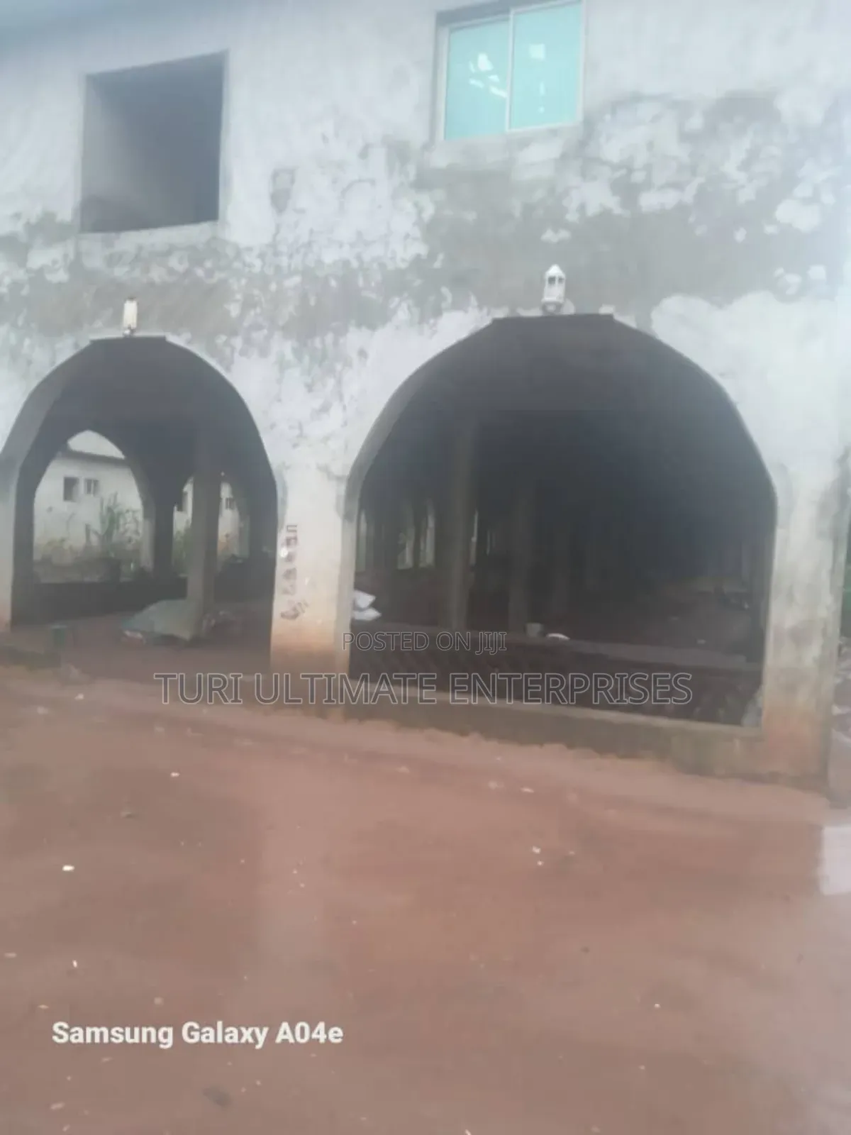 20bdrm Block of Flats in Ethiope East for sale in Ethiope East